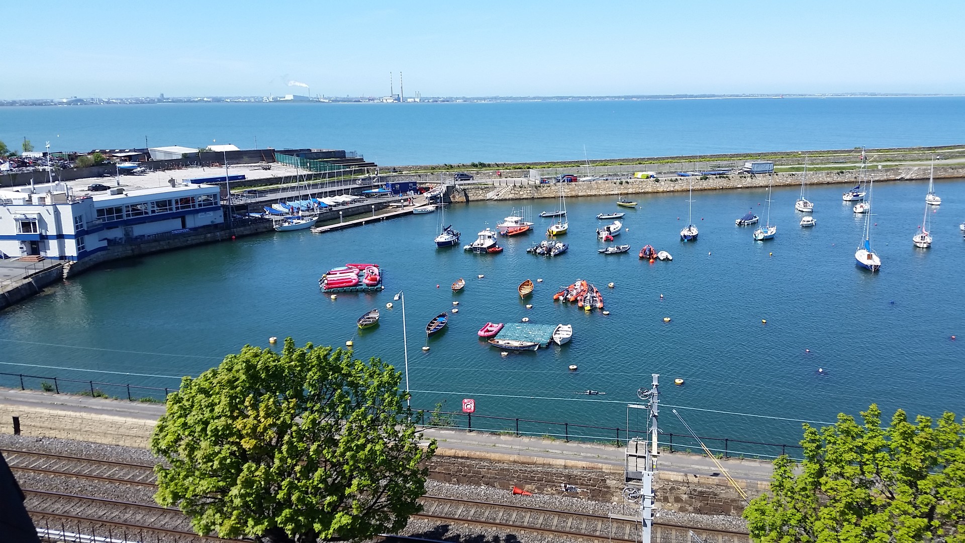 Overlooking Dun Laoghaire Harbour Room for rent Dublin