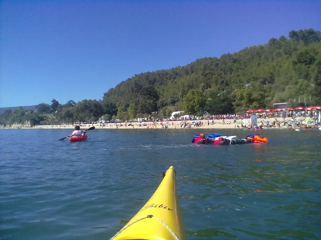 by Parque d' Albarquel, Setubal