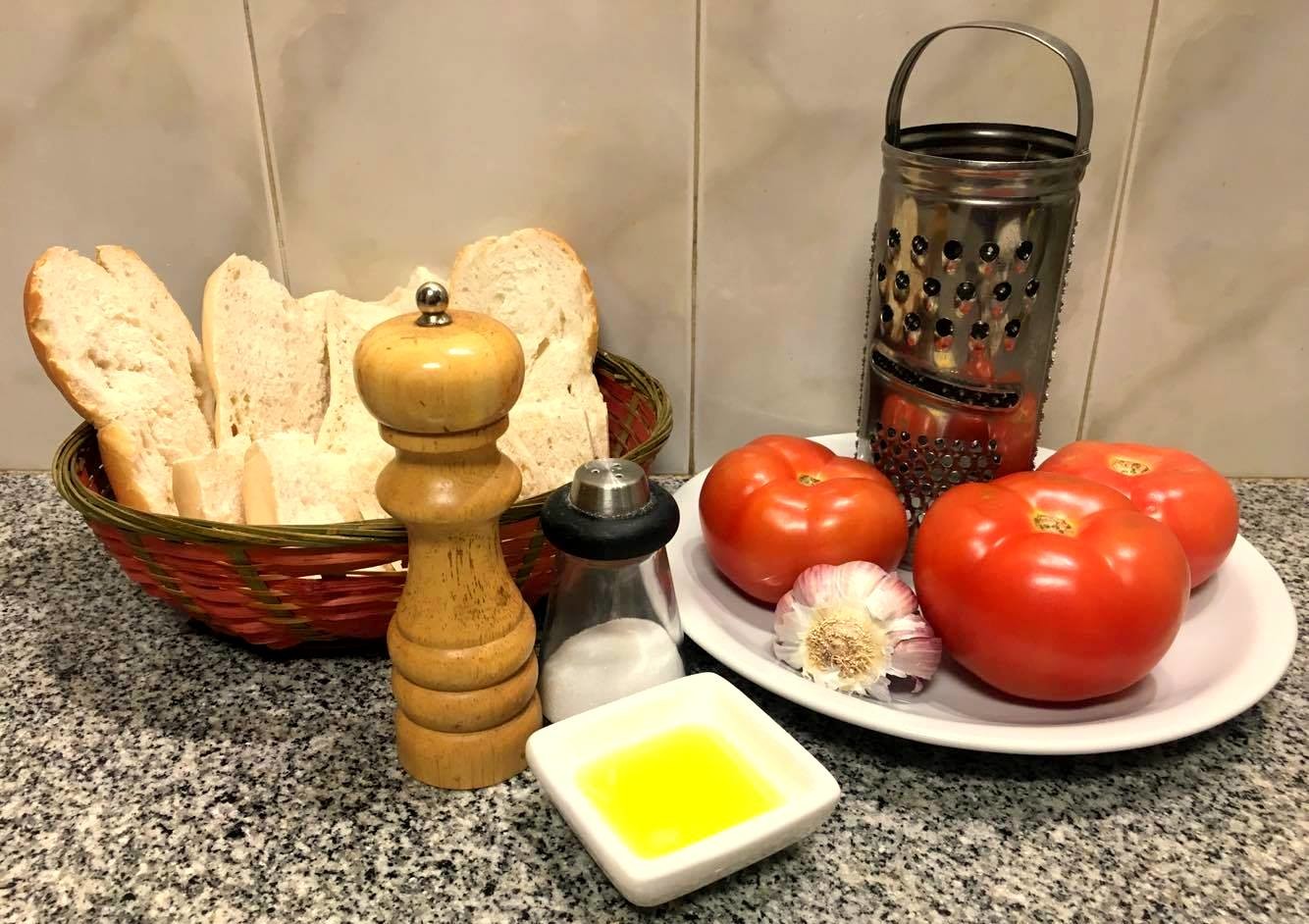 photo-recipe-tomato-tostada-4f6f25bed1ef