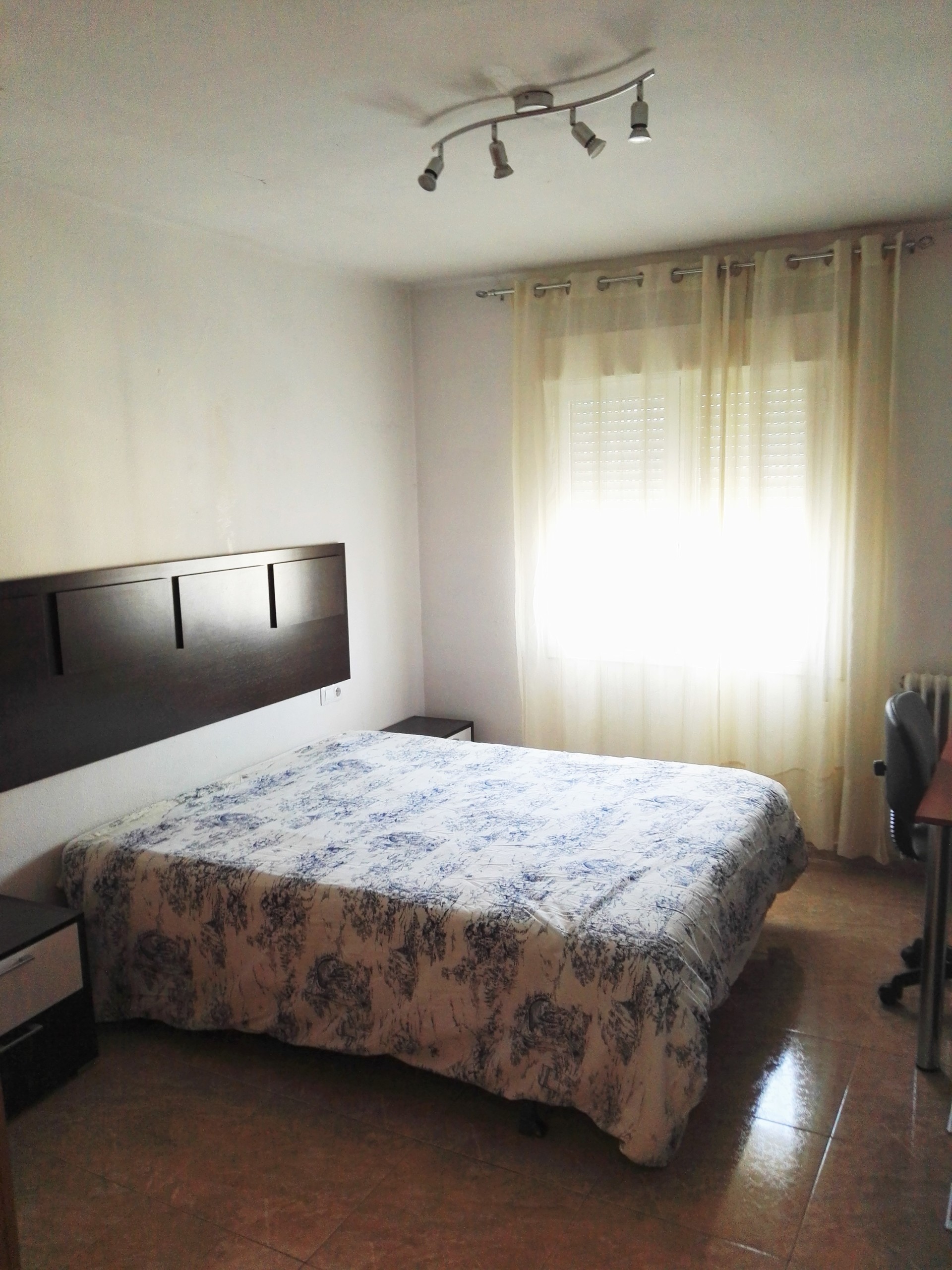 Piso amueblado en la mejor zona de Lleida y cerca de universidades 4 Piso amueblado en la mejor zona de Lleida y cerca de universidades 4