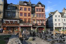 Place du Vieux Marché.