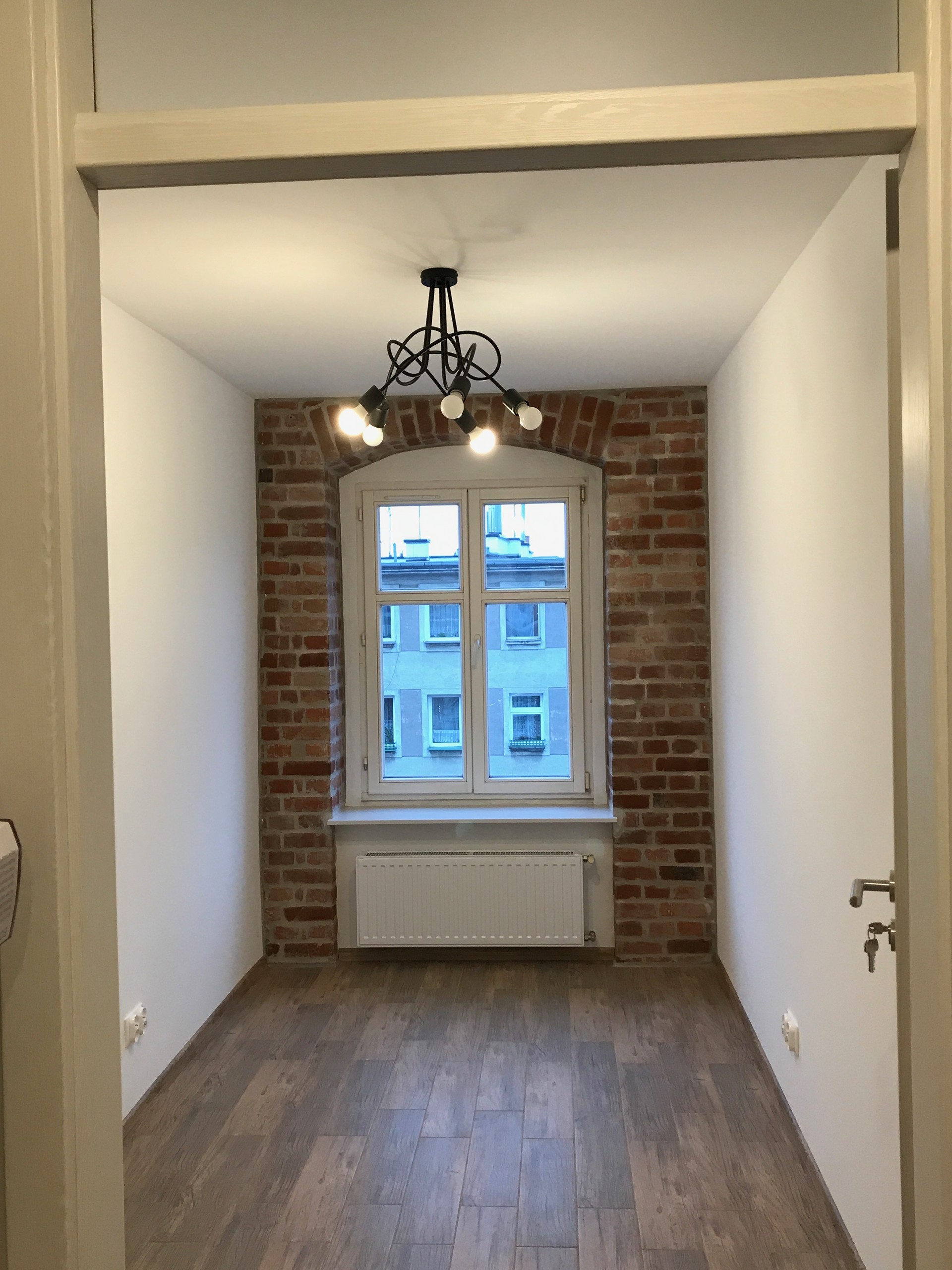 Room 10m2 in a high standard apartment Room for rent Wroclaw