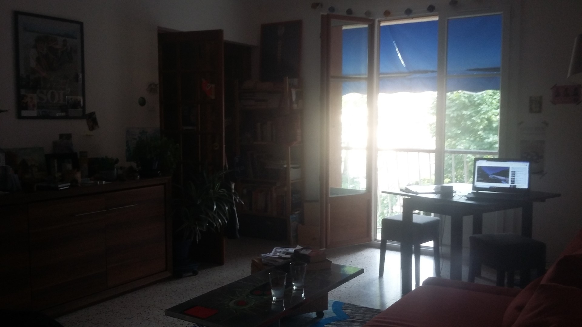 Propose chambre étudiante contre service Location