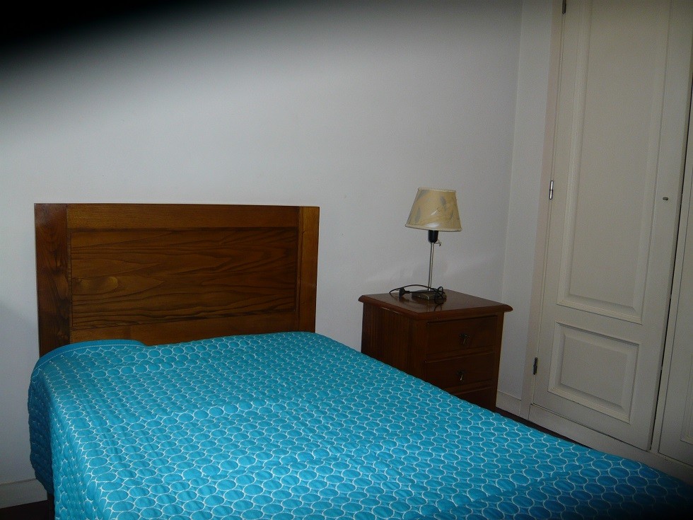 Quarto em apartamento T4