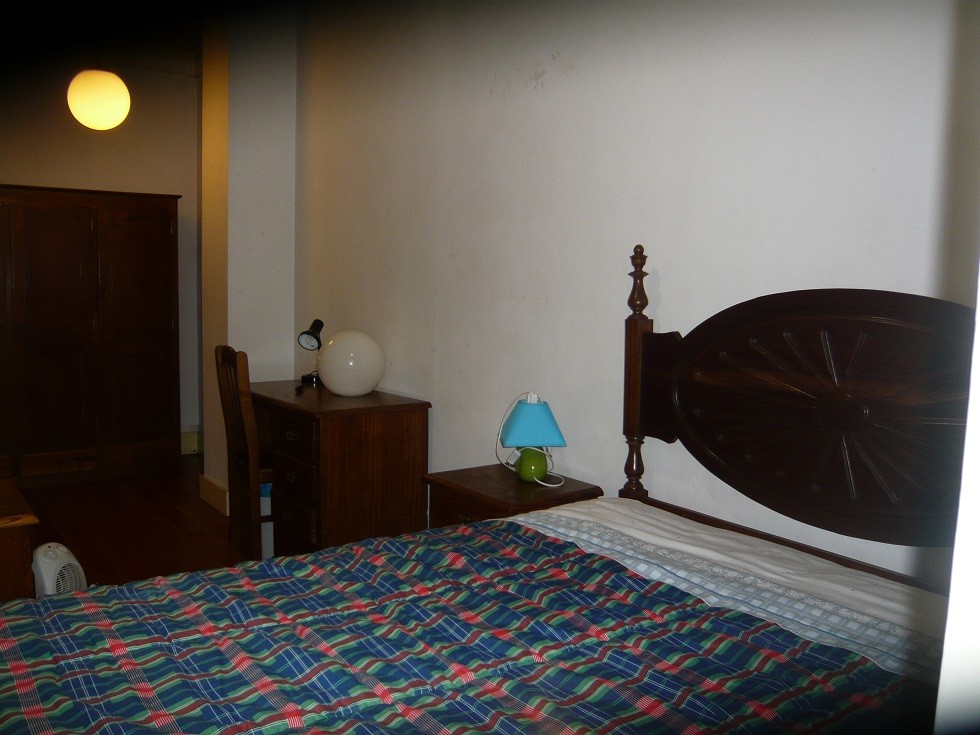 Quarto com cama de casal Aluguer quartos Coimbra Quarto De Casal ~ Quarto com cama de casal Aluguer quartos Coimbra