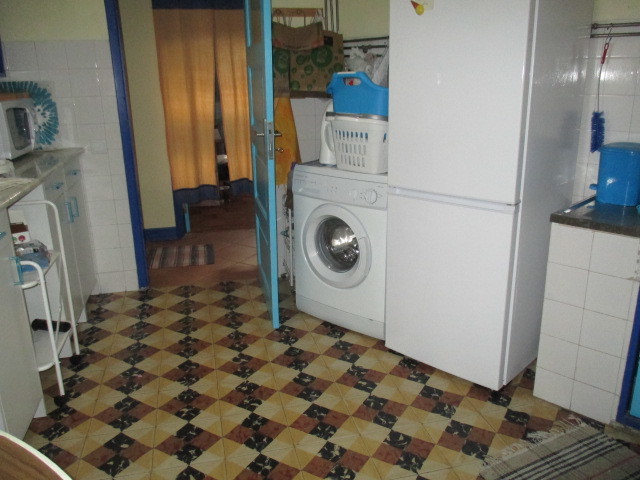 Quarto em casa a partilhar