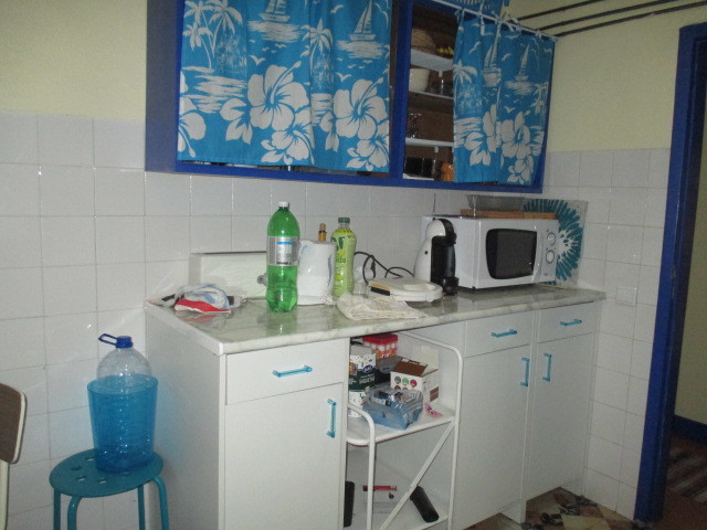 Quarto em casa a partilhar