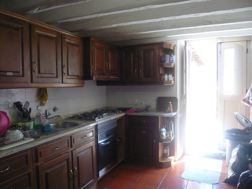 Quarto com varanda em casa com grande area de estar e terraçoà Praça da República, Coimbra