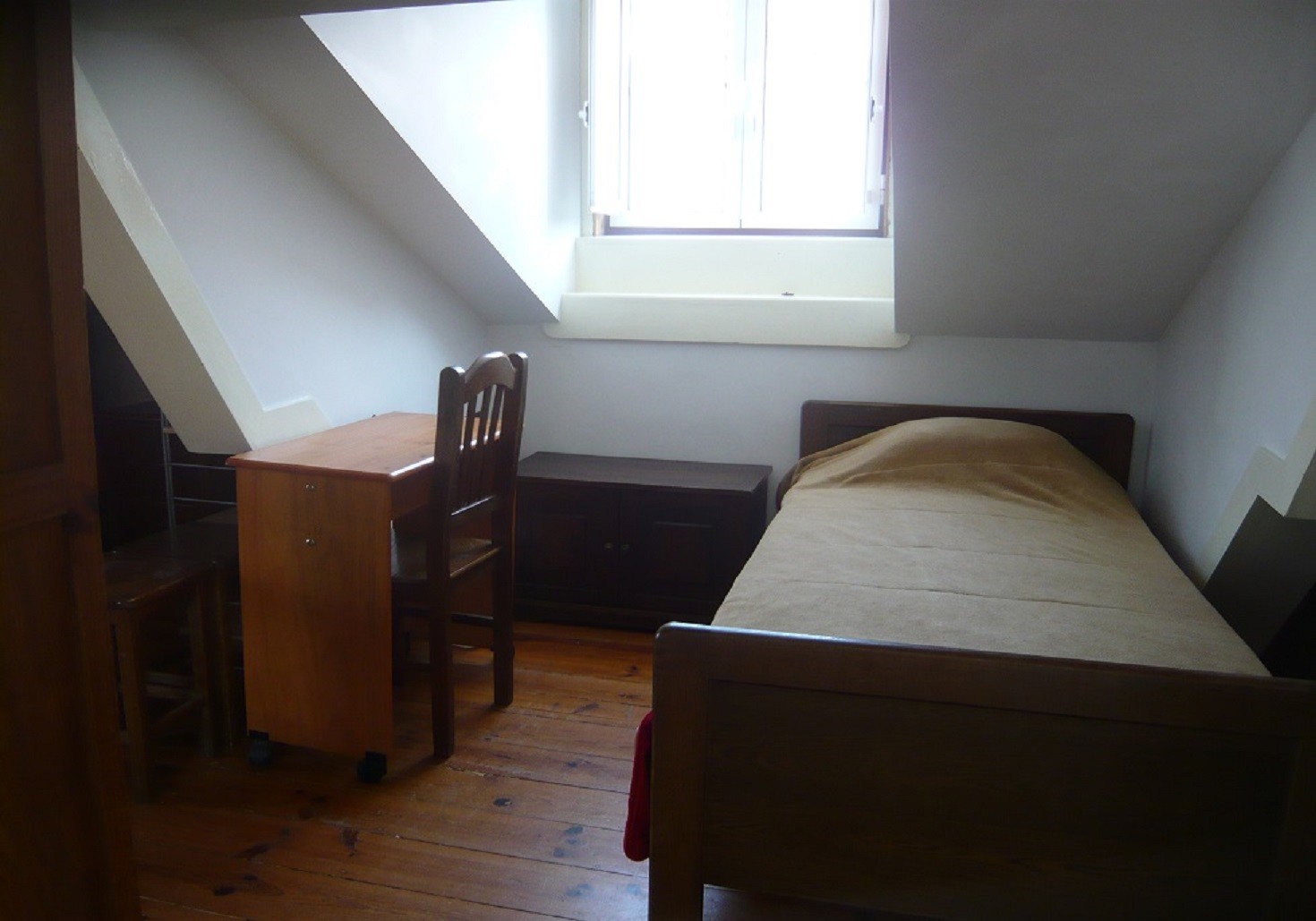 Quarto duplo em casa à Praça da República, Coimbra, 2 pessoas