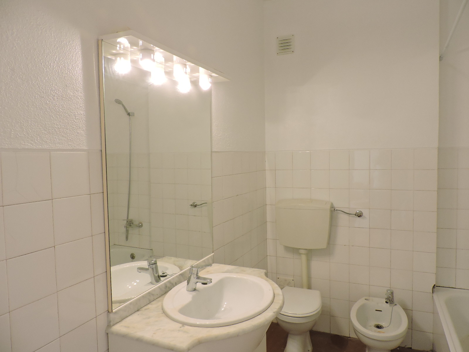 Quarto Individual Damaia-Estação