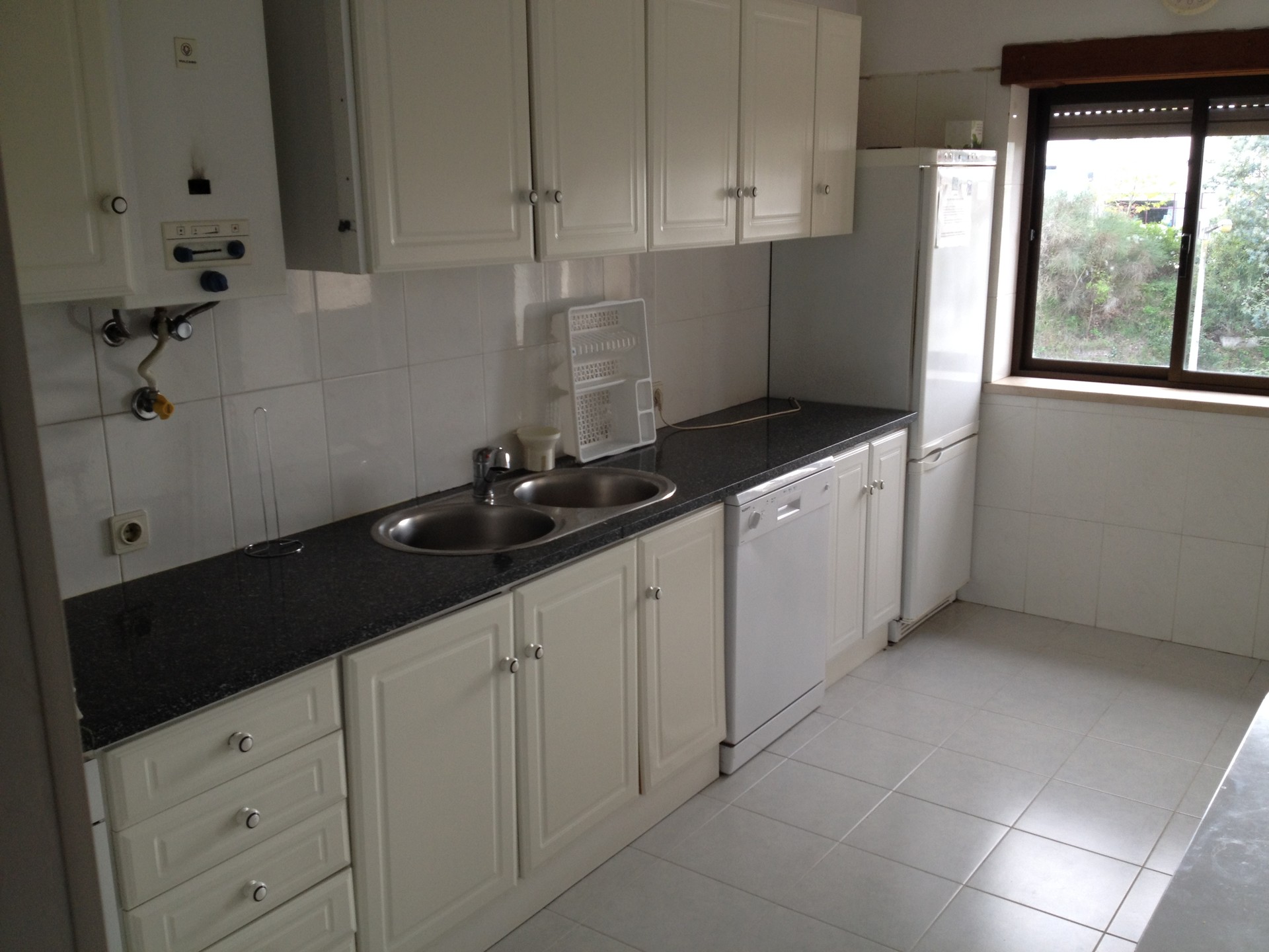 Quarto Individual perto do Coimbra Shoping e ISEC