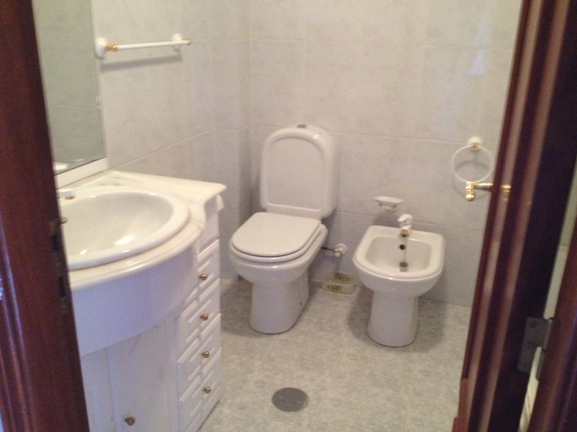 Quarto Individual perto do Coimbra Shoping e ISEC