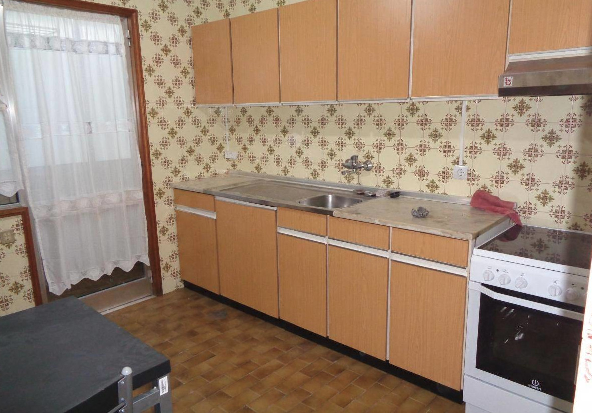 QUARTO JUNTO AO POLO UNIVERSITARIO S. JOÃO PORTO