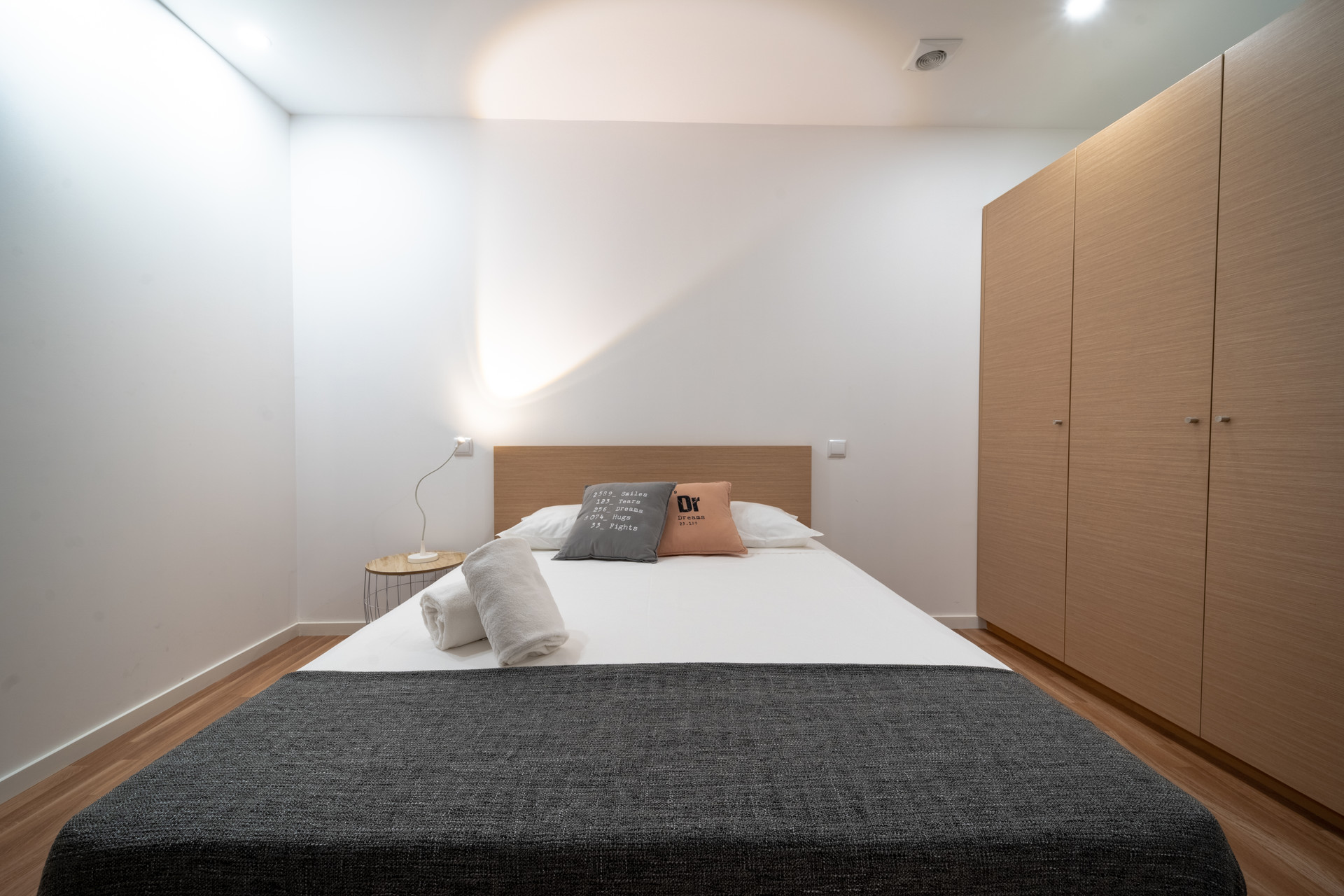 Ready to live bedroom with utilities included