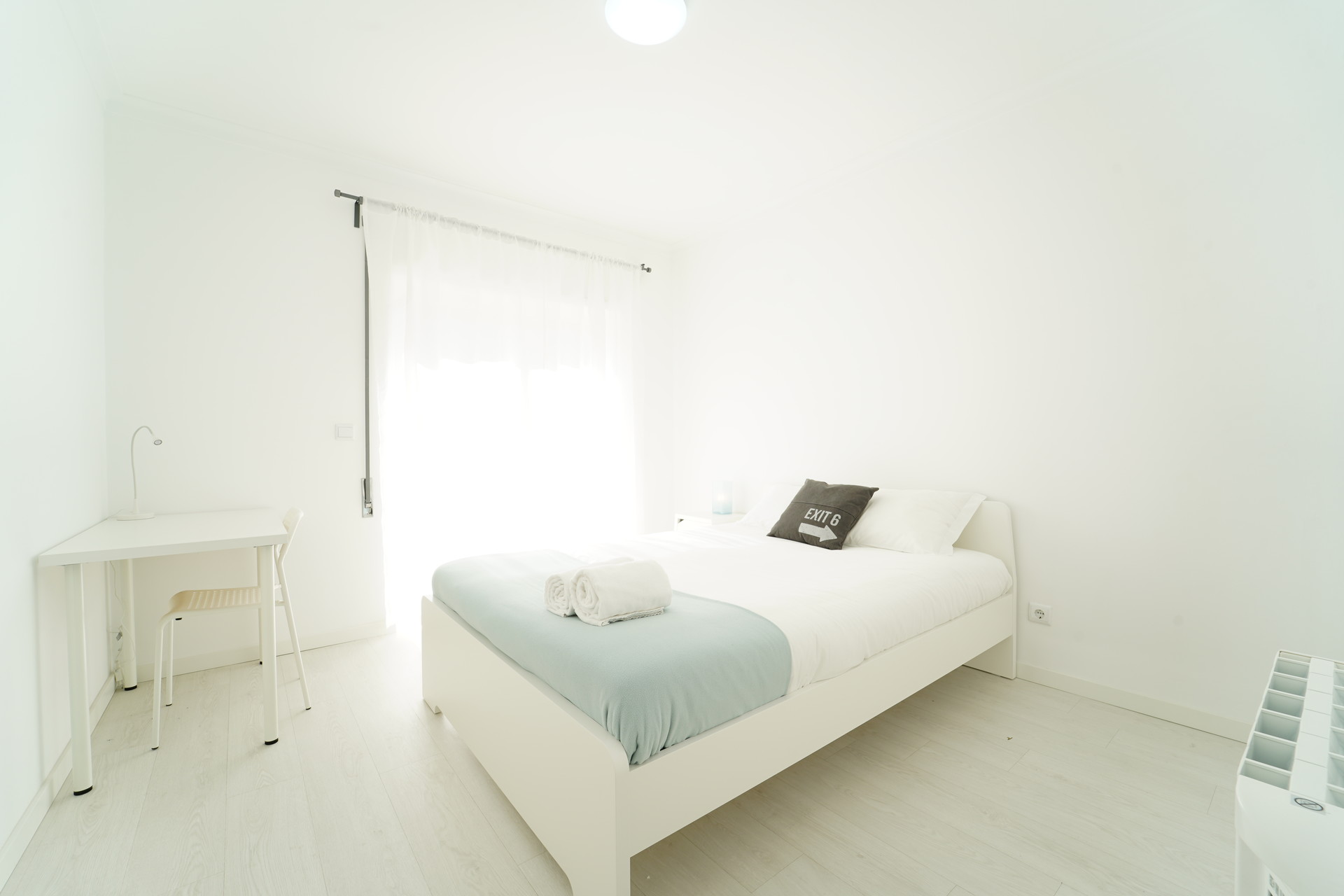 Ready to live bedroom with utilities included