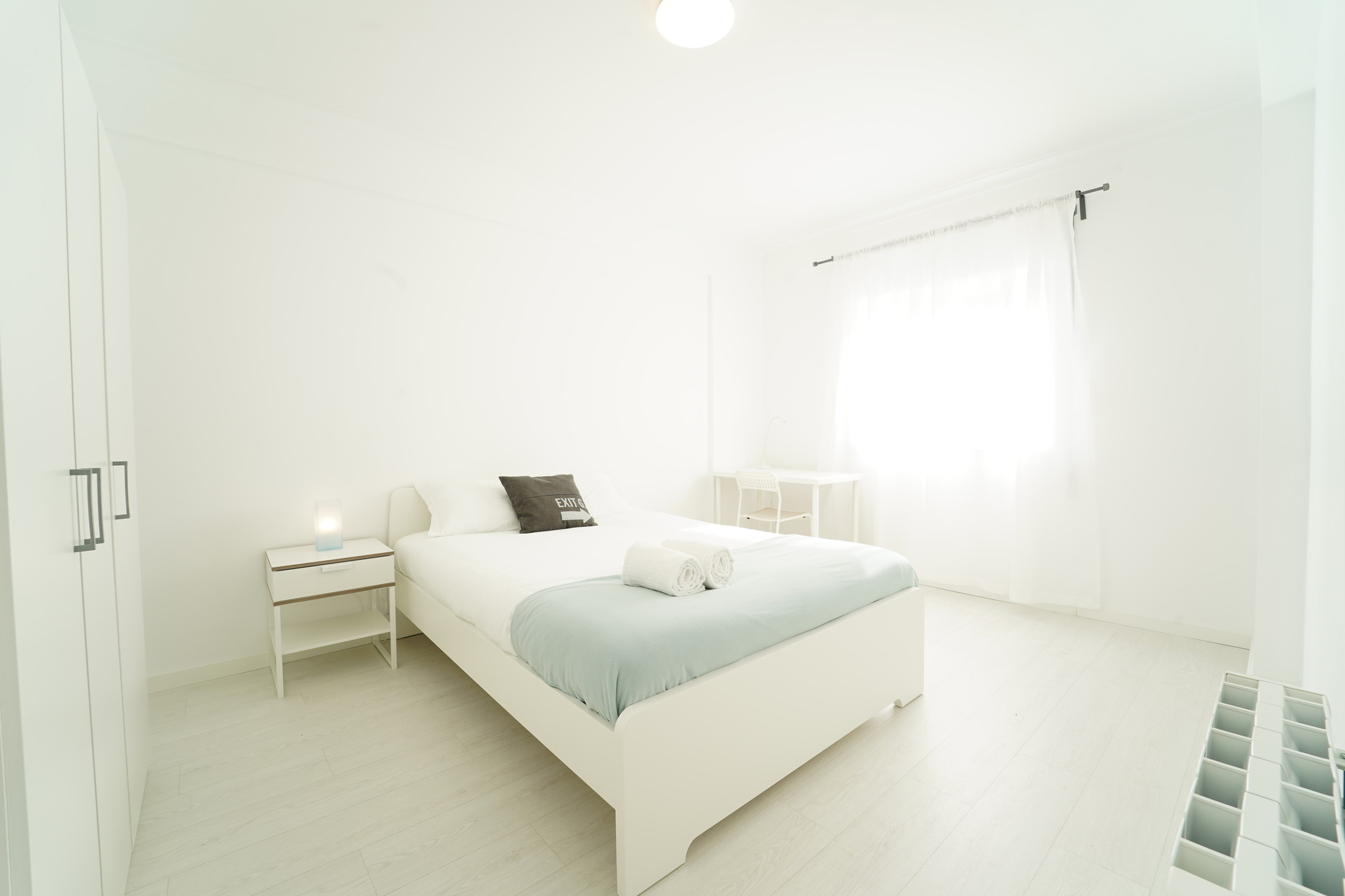 Ready to live bedroom with utilities included