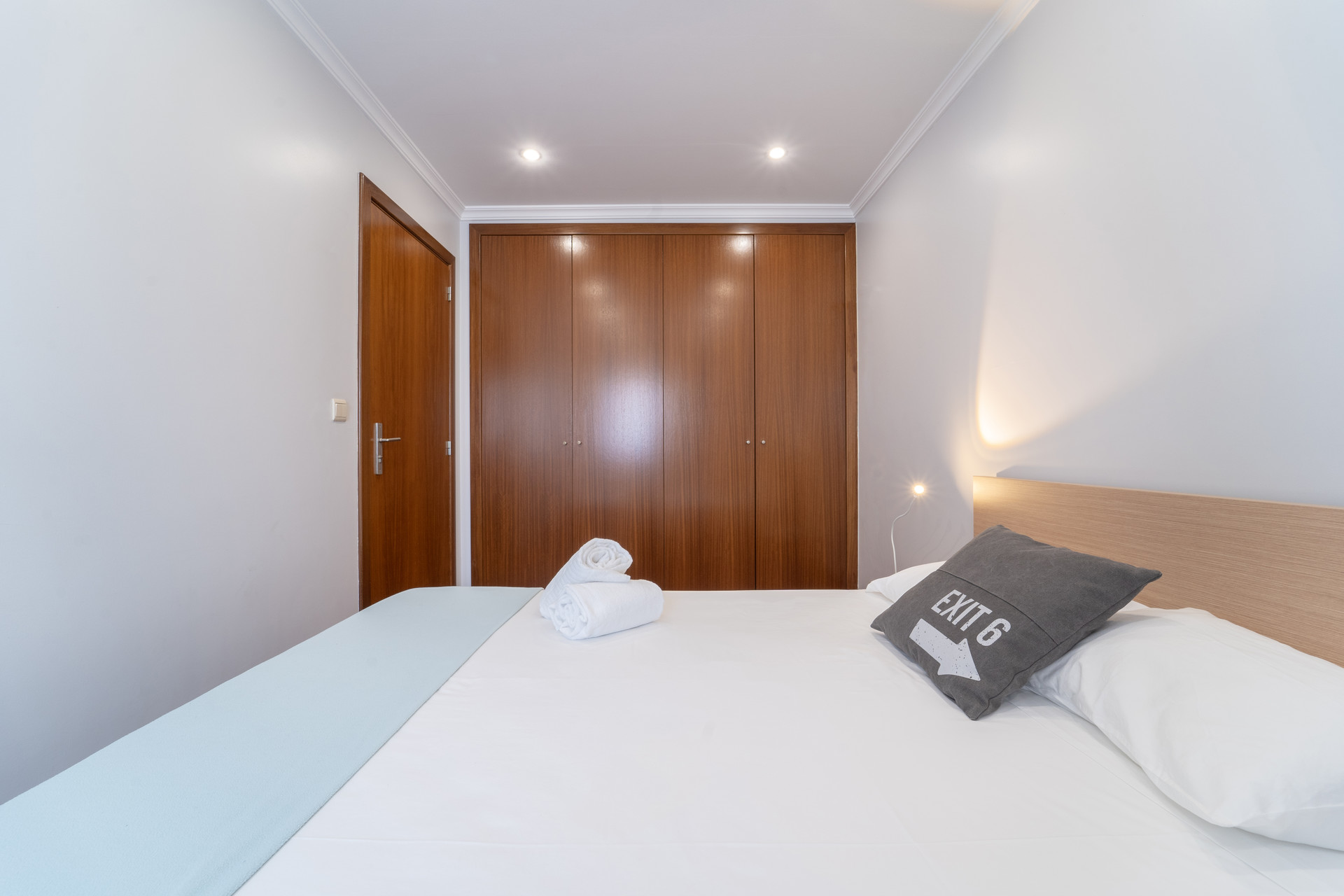 Ready to live bedroom with utilities included