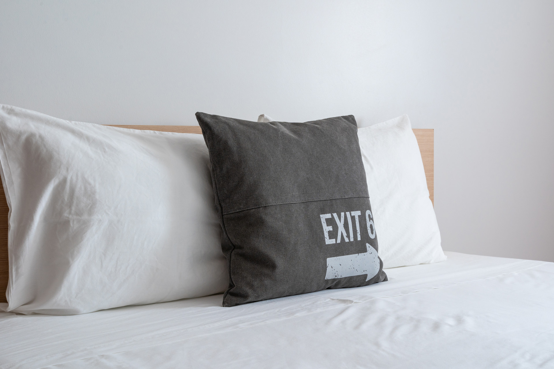 Ready to live bedroom with utilities included