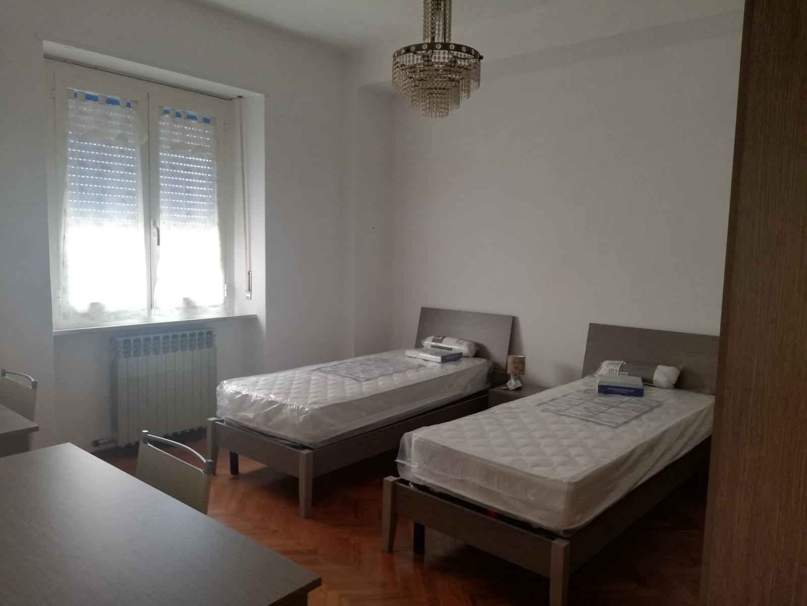 Rent for students (2 single rooms, 1 double room) Room for rent Macerata