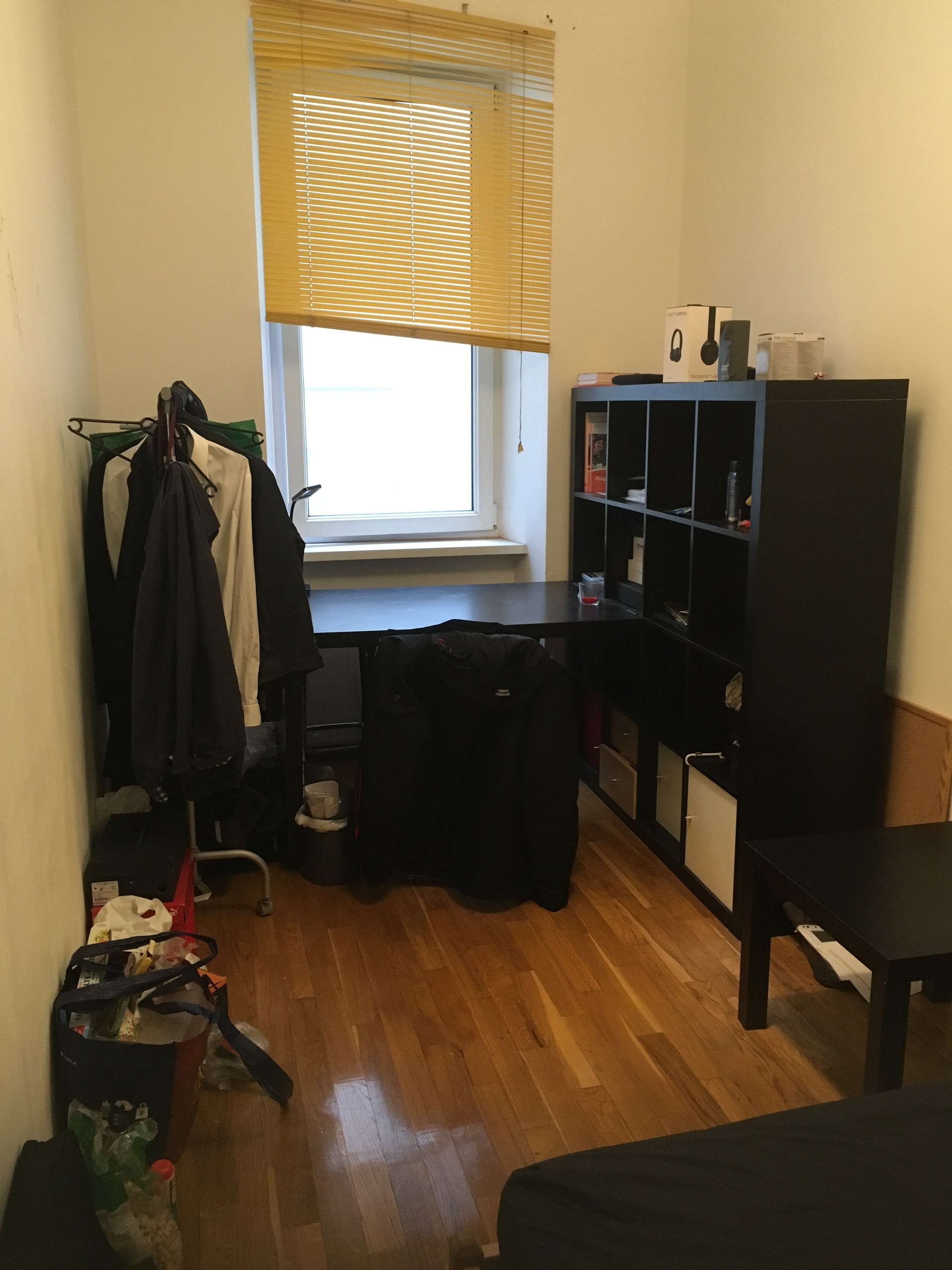 renting small room from july on, short term possible Room for rent Vienna
