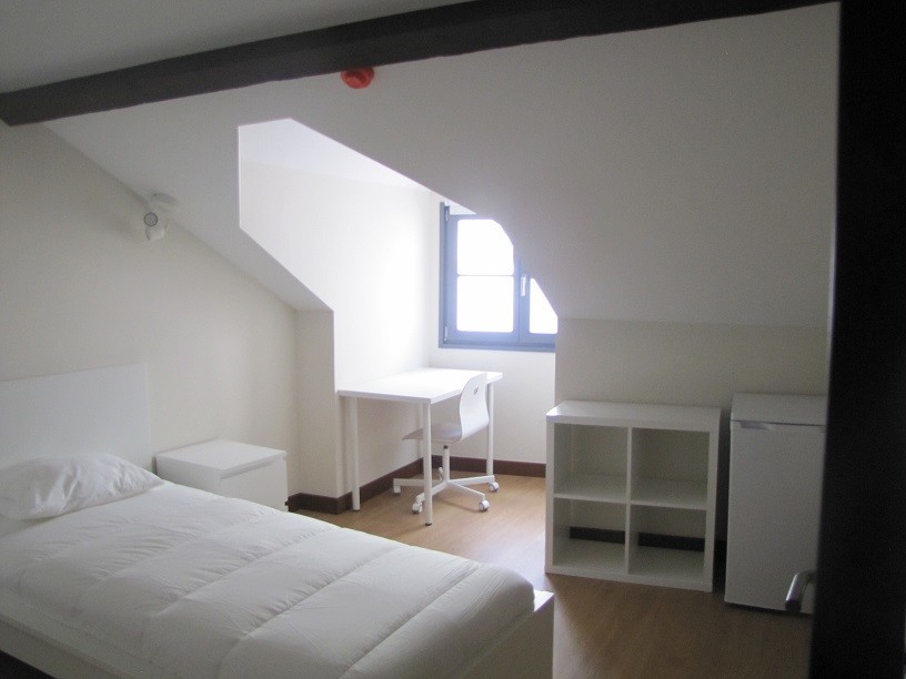 River House, Quarto 26 single room - disponível 18 Fev