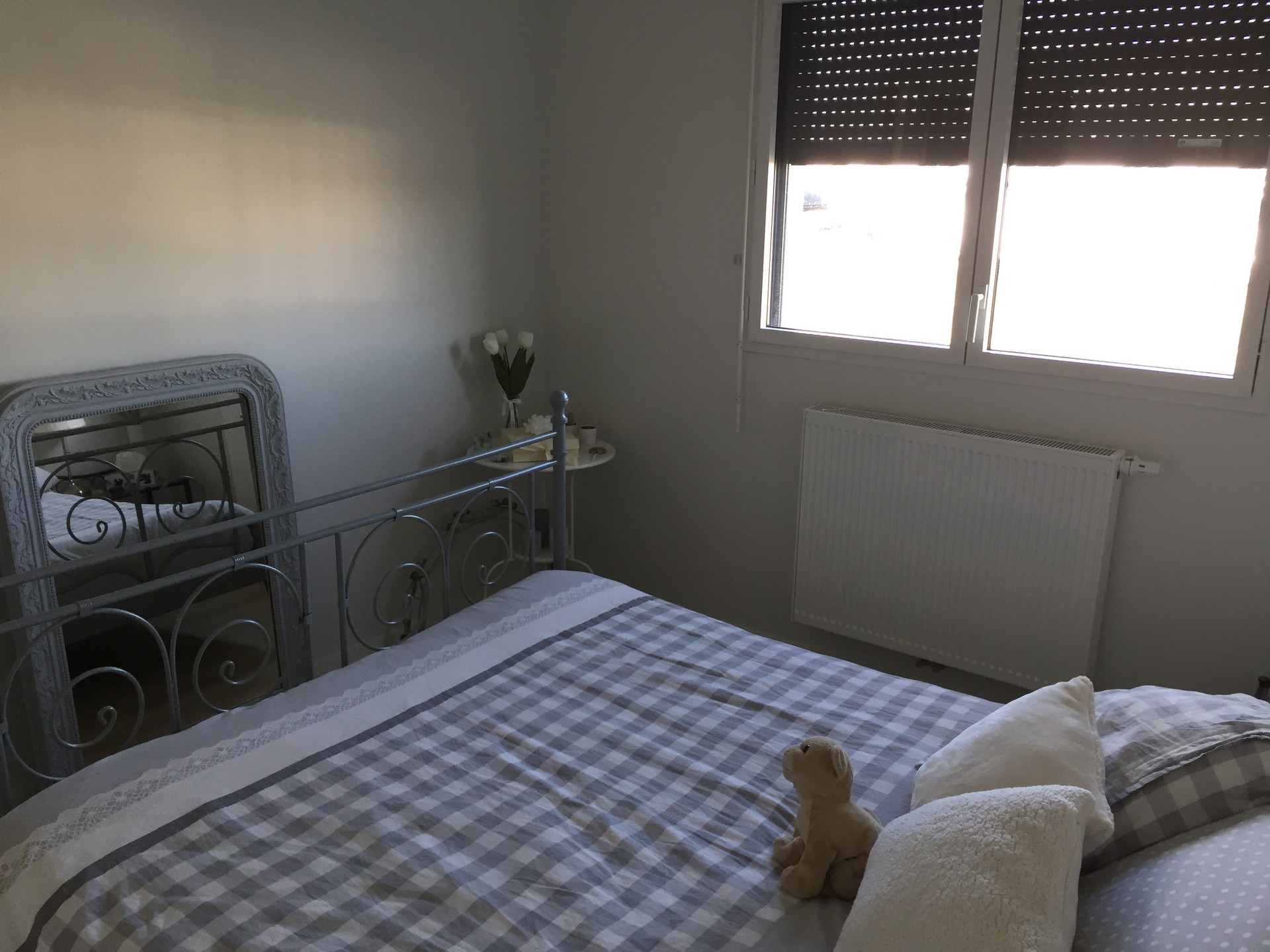 ROOM FOR RENT (only for a student girl) Room for rent Bordeaux