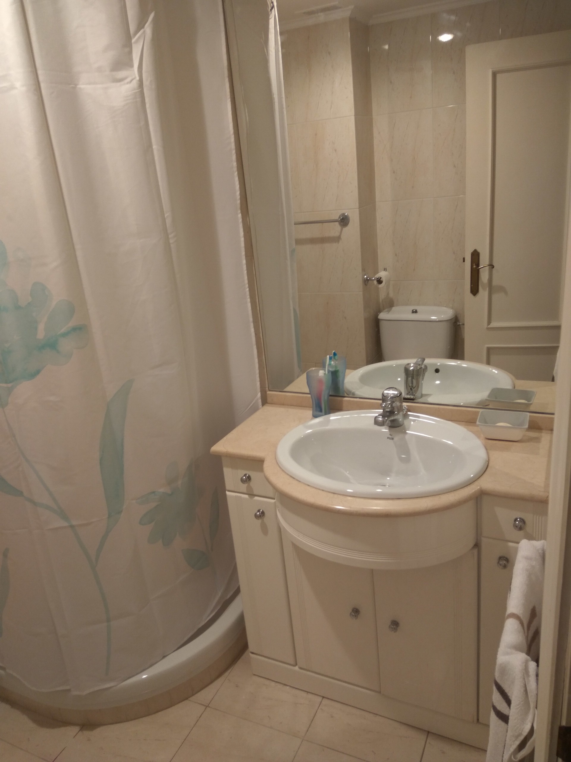 Room With Private Bathroom Room For Rent Getxo