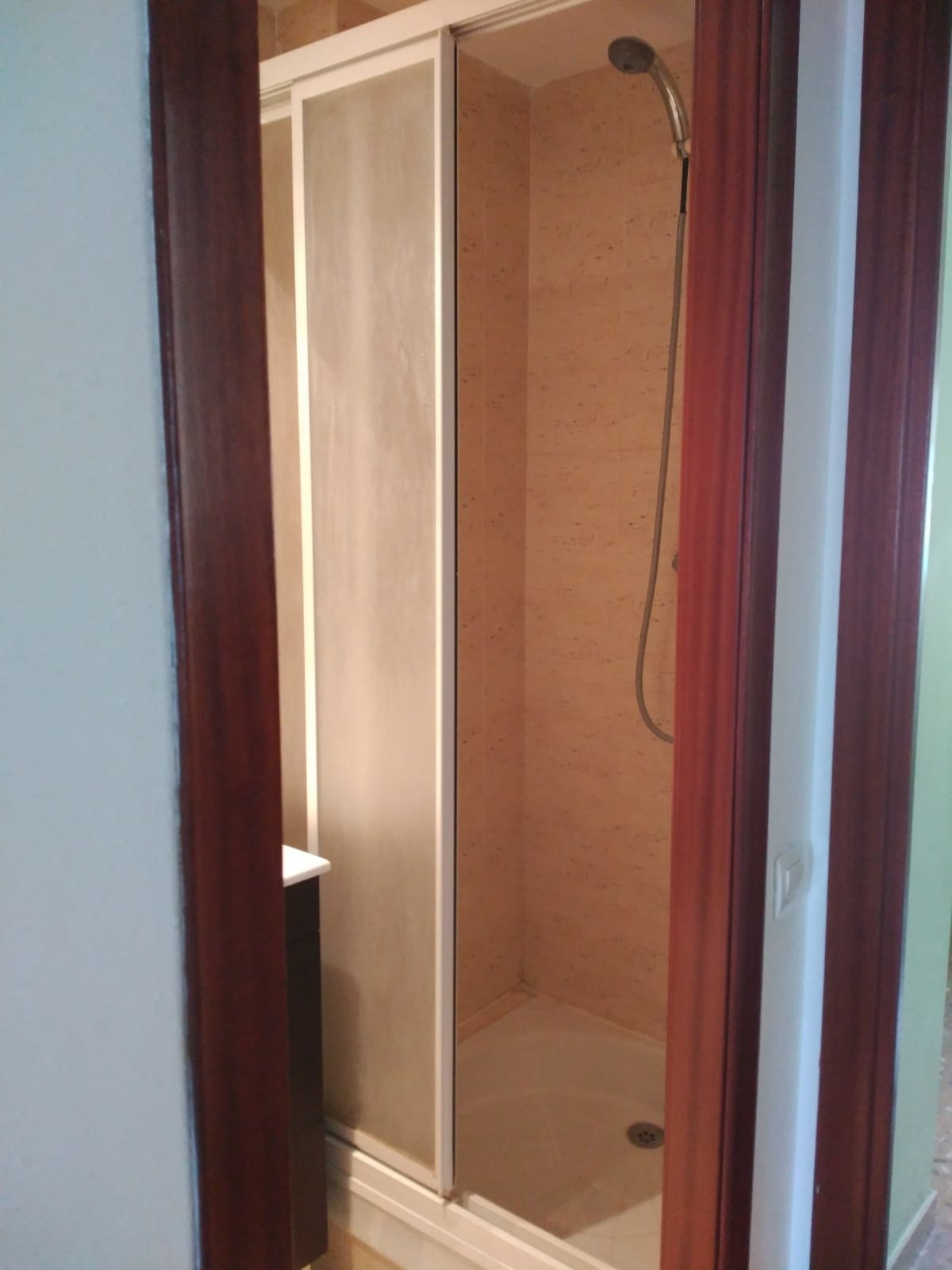 Room with private bathroom, with access to metro and tranvia Room for rent Barcelona Room with private bathroom, with access to metro and tranvia Room for rent Barcelona