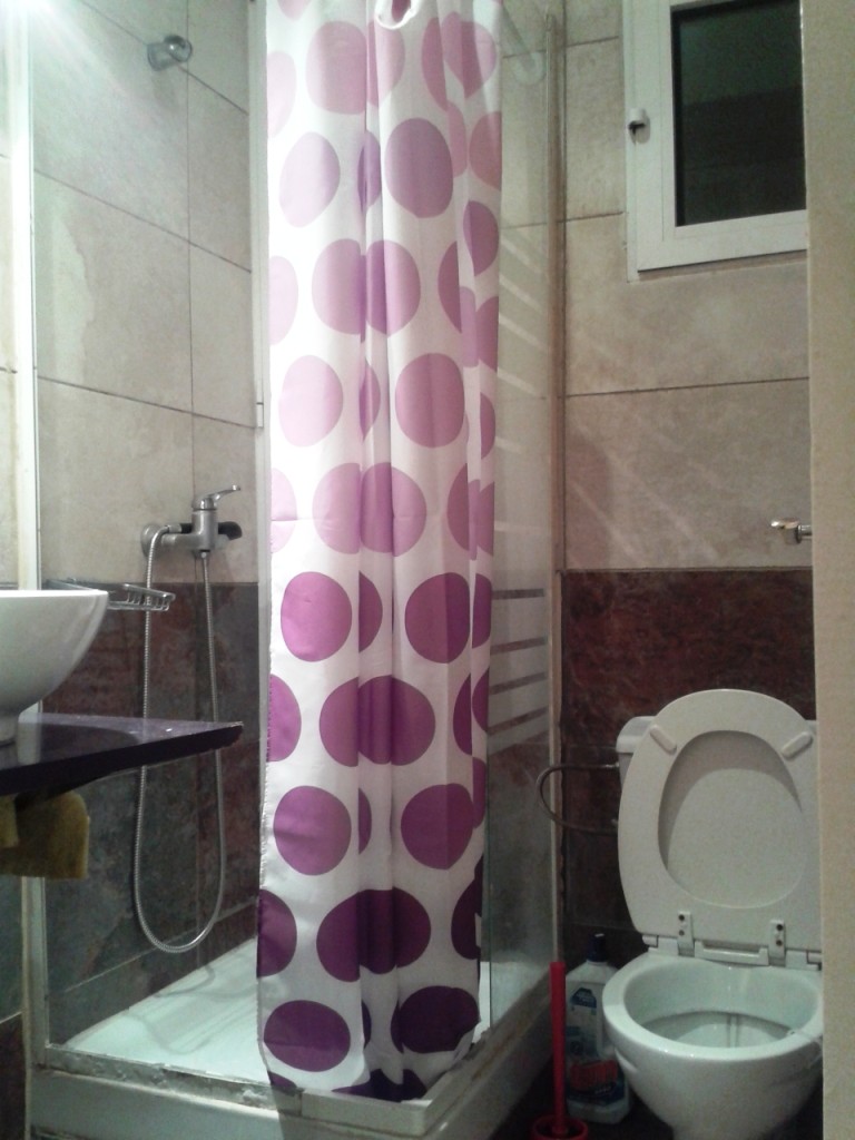 Nice single room for rent in Eixample Barcelona Room for rent Barcelona