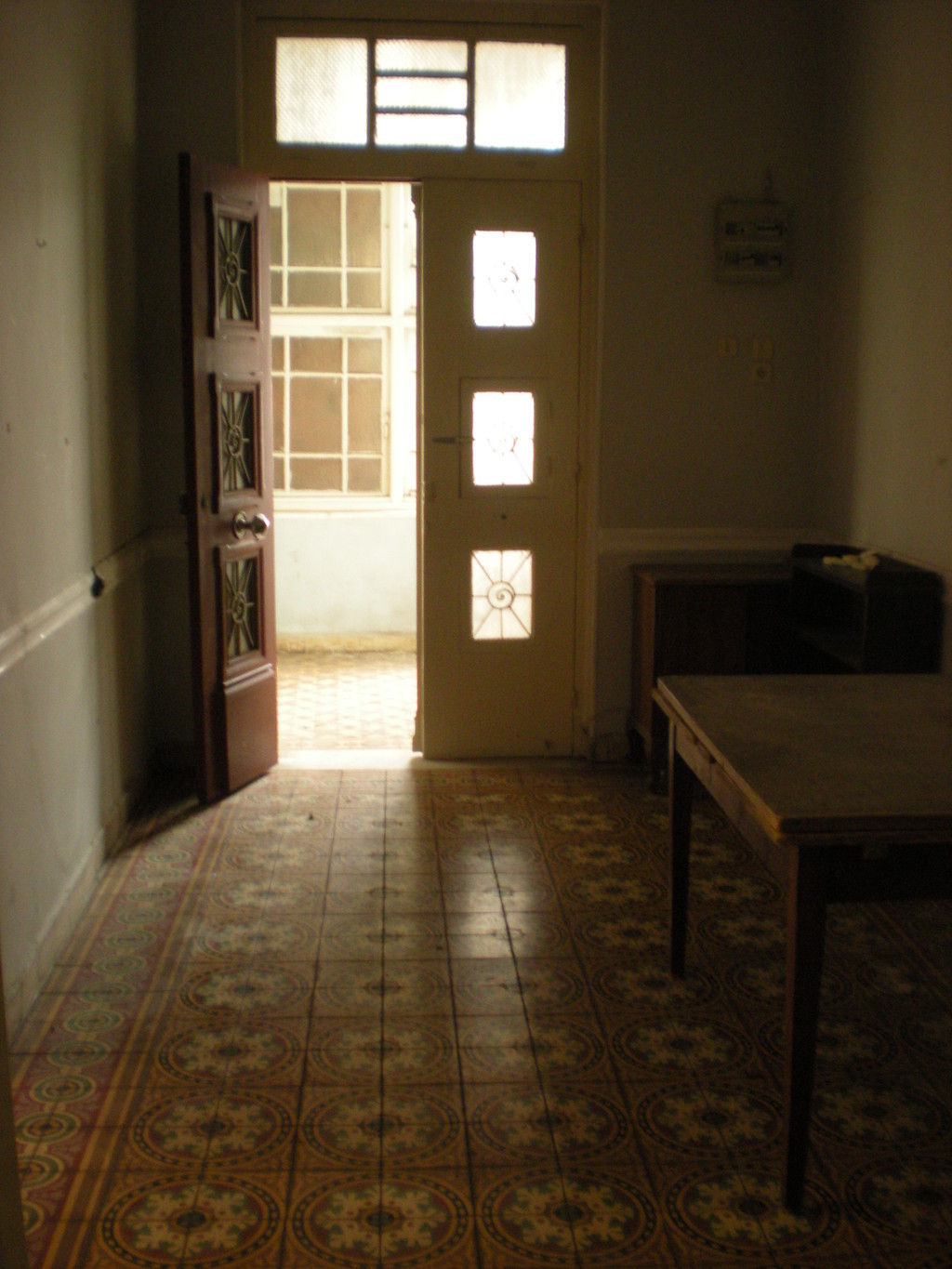 Room for rent, in a fully restored vintage apartment, in Athens