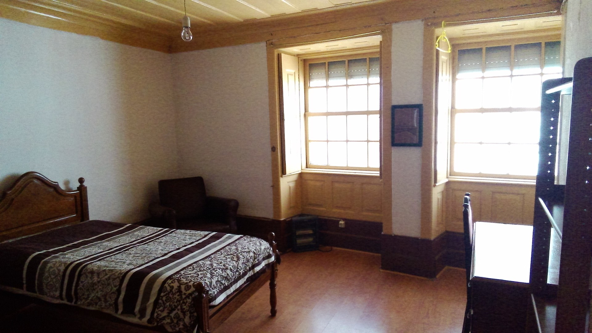 Room next to the University (Polo I)