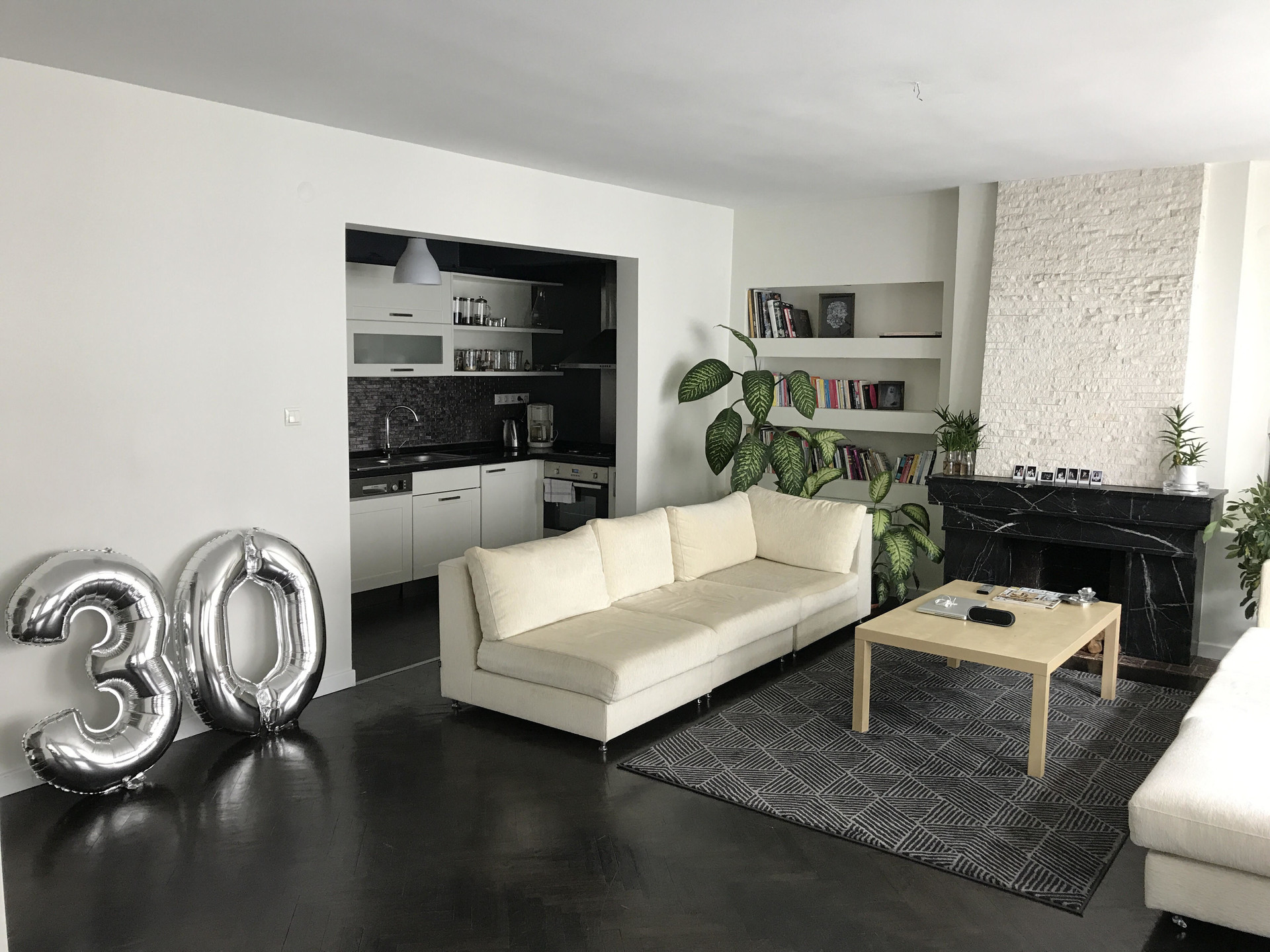 ROOM/Central and comfy apartment in Taxim Area/Cihangir Room for rent
