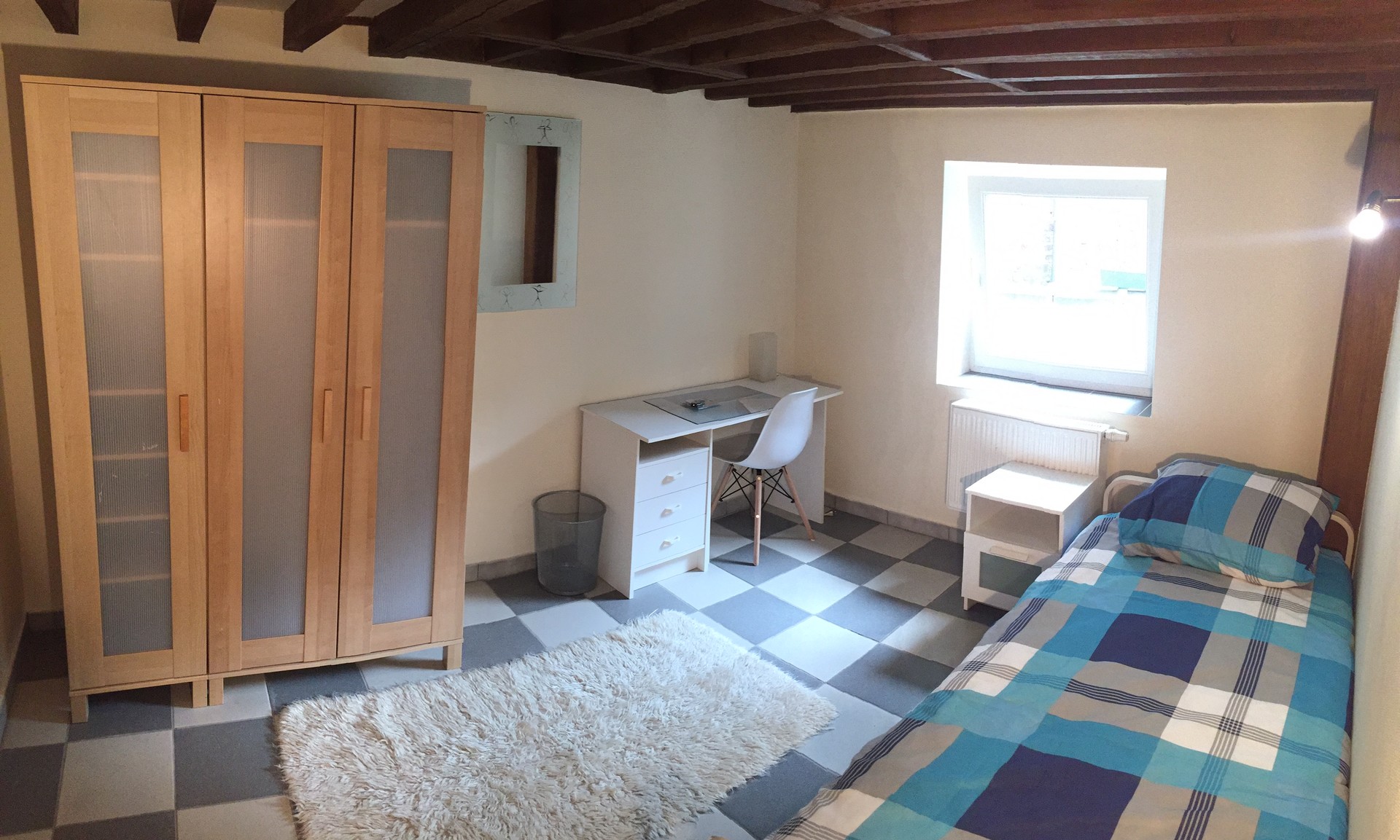 Rooms for international students in a fully equipped sharedhouse