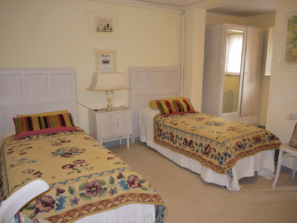 Lovely self contained apartment,available from late June 2019. Ideal