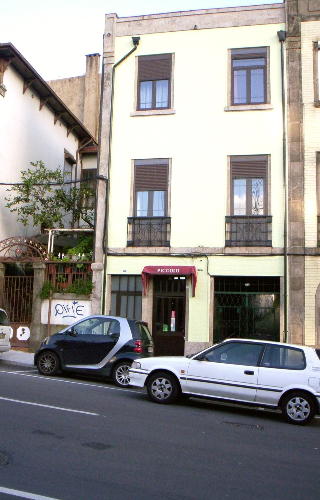 Several fully furnished apartments by Campo 24 de Agosto, Porto center