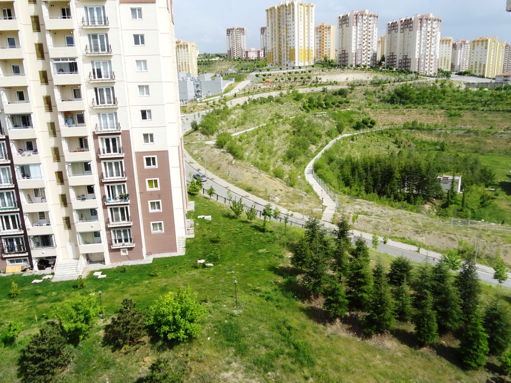 Shared Large Furnished and Neat Apartment at Turkuaz Toki, Ankara