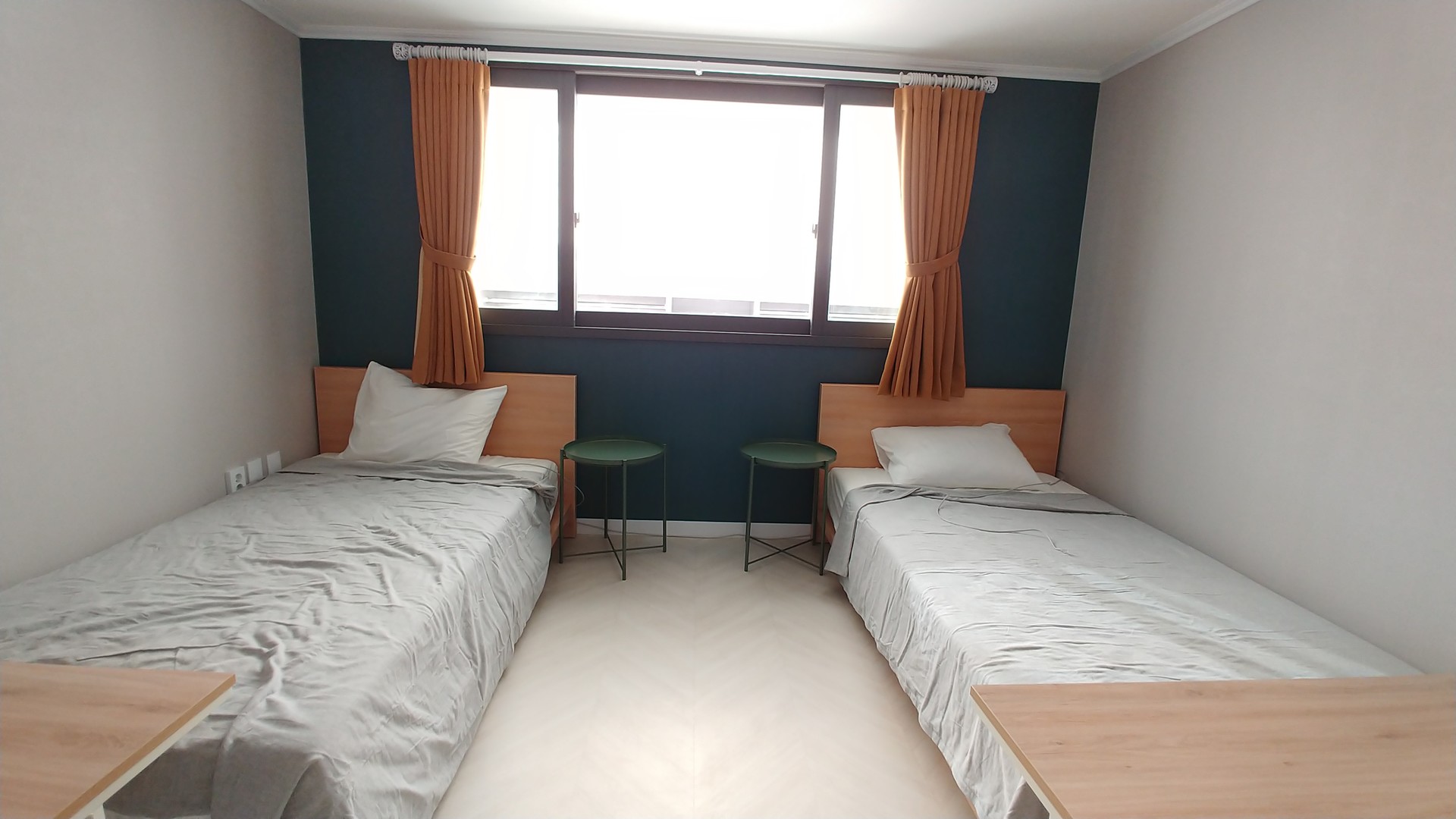 shared room in brand new SHAREHOUSE with rooftop Room for rent Seoul