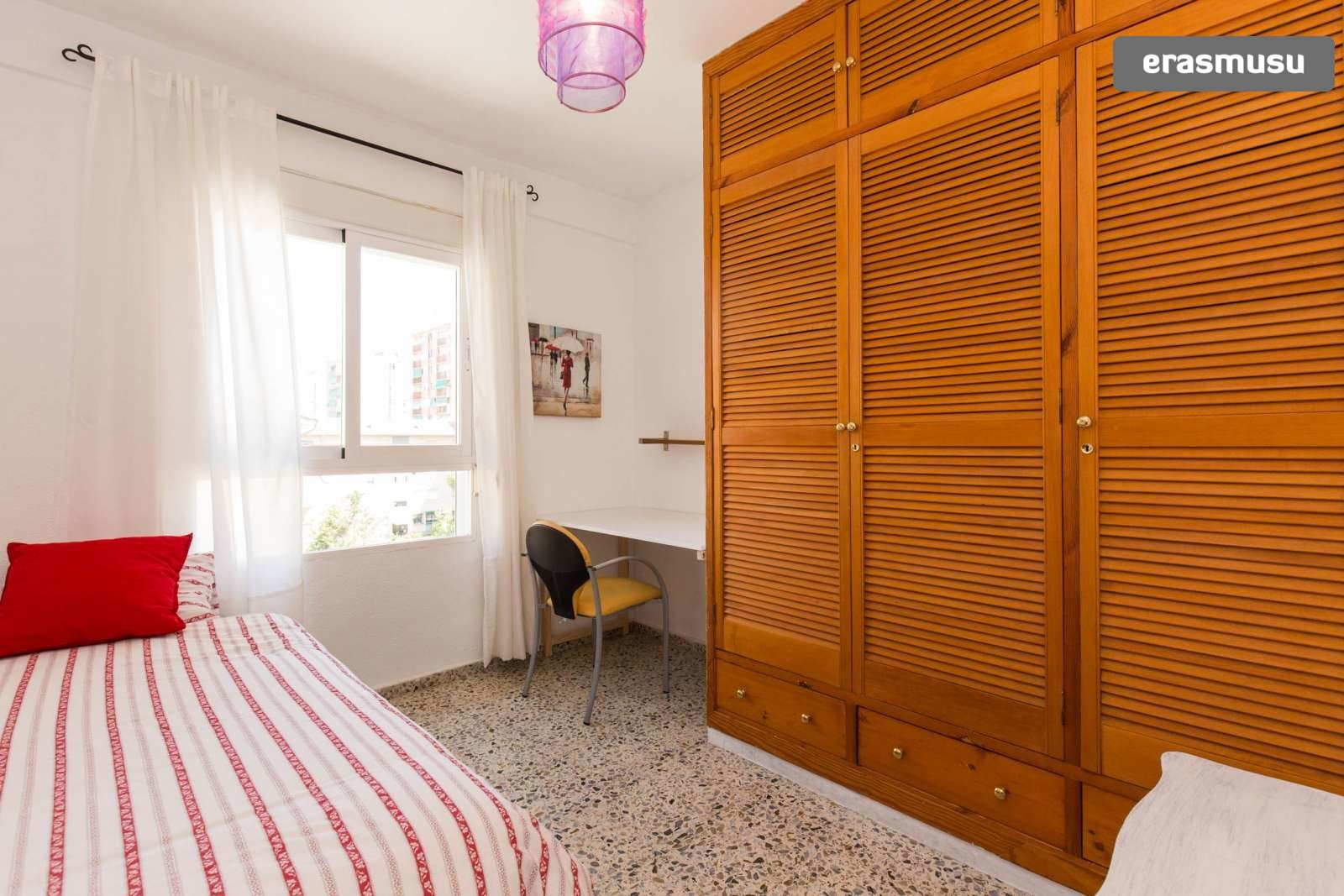 Zimmer In 3er Wg In Granada Mit Kamin