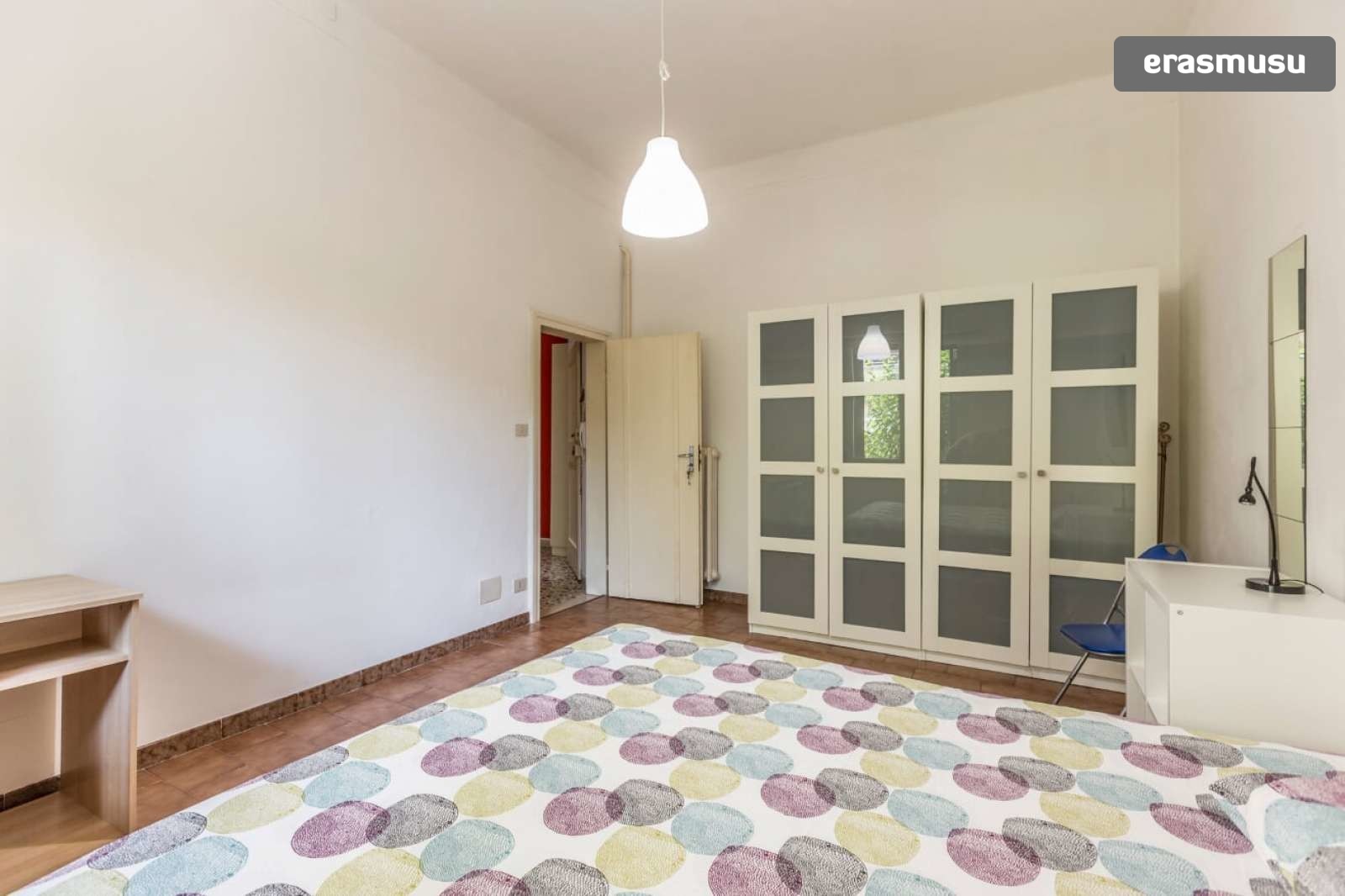 Single Bed In Rooms For Rent In 3 Bedroom Apartment In Colli