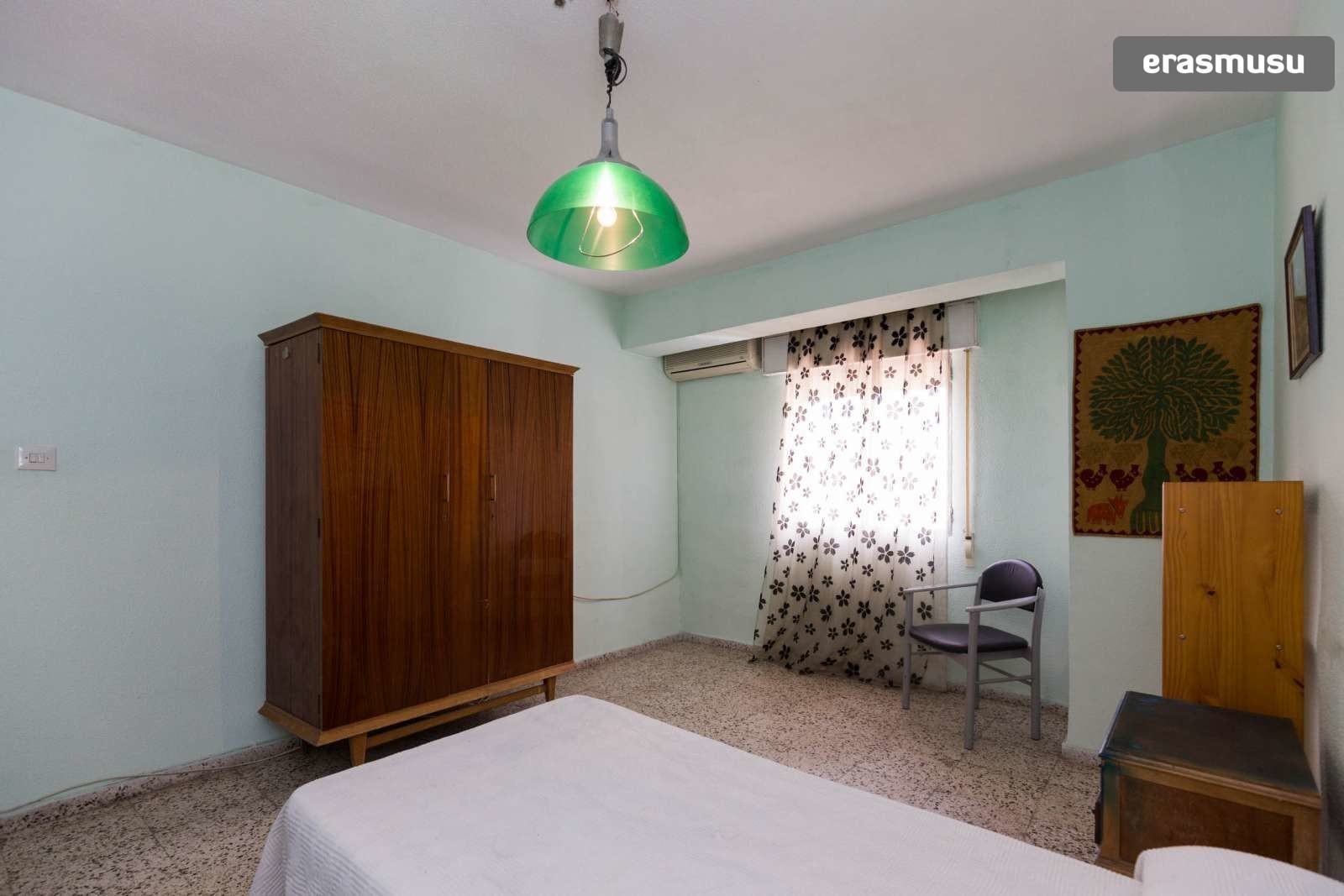 Single Bed In Rooms For Rent In Furnished 3 Bedroom Apartment In