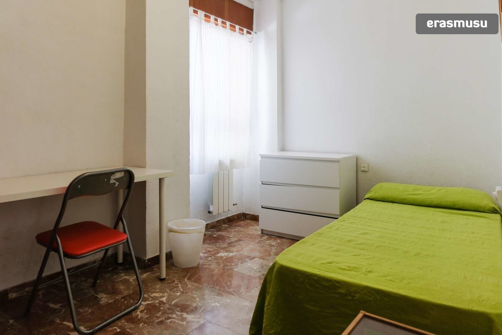 Single Bed In Rooms For Rent In Huge 4 Bedroom Apartment In San Francisco Javier Room For Rent Granada