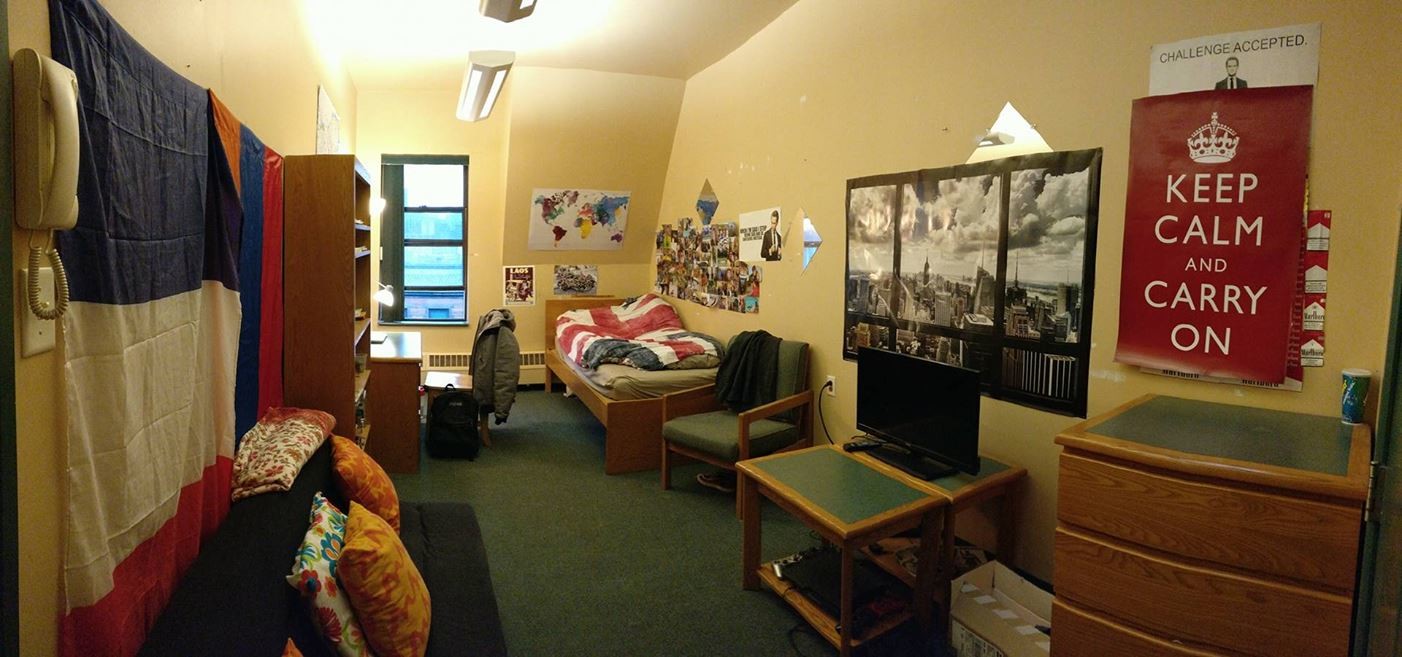 Single Large Bedroom McGill MORE house residence sublet. University