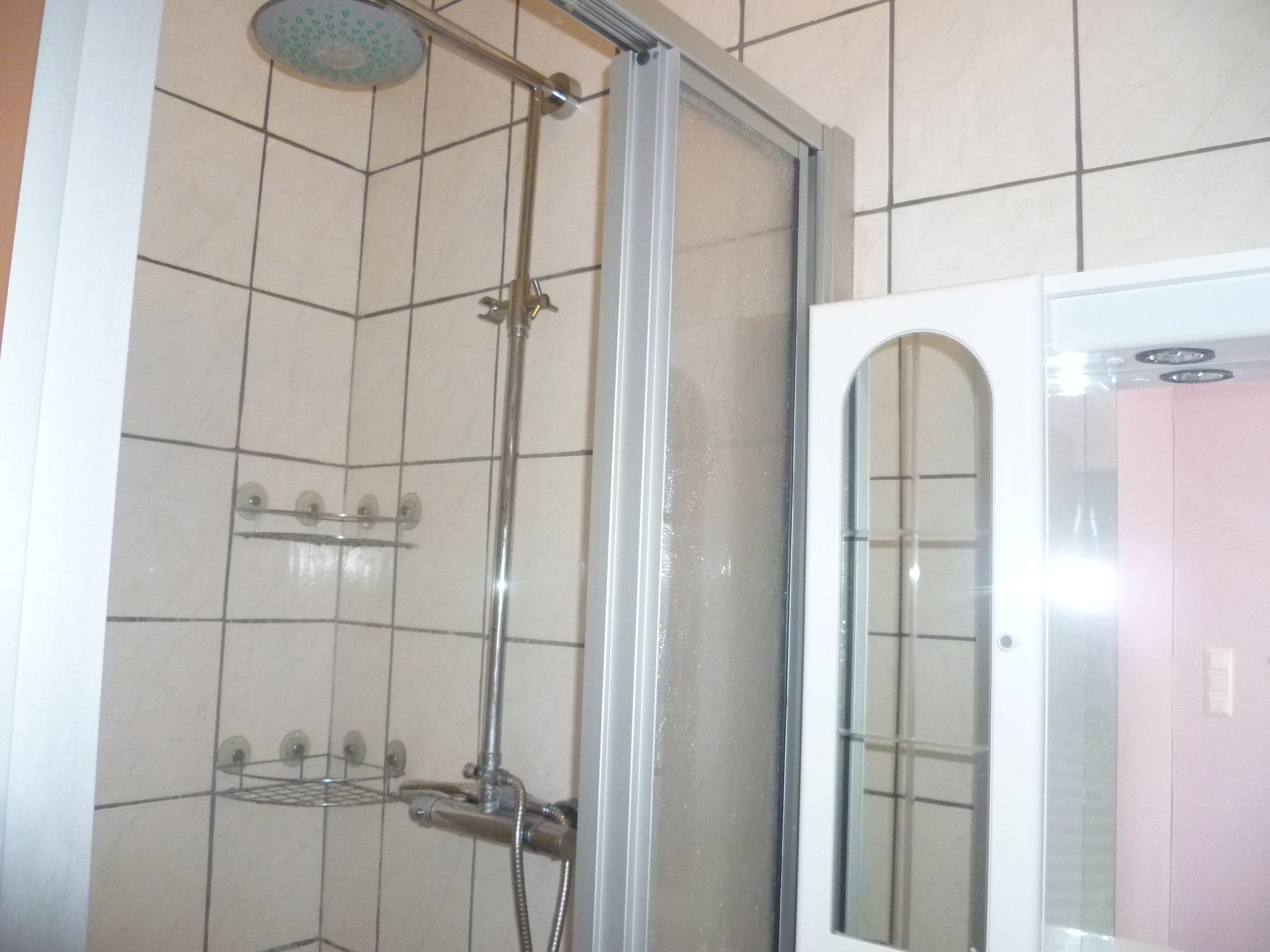 Bezirk, Simmering unter 26.477 Angeboten. Wohnung mieten oder ruhige 2 Zimmer - Nhe U3 Simmering **MIET IT** - Single und Prchenhit - Erstbezug. Mietwohnungen zentral begehbar Wien Simmering - Willhaben