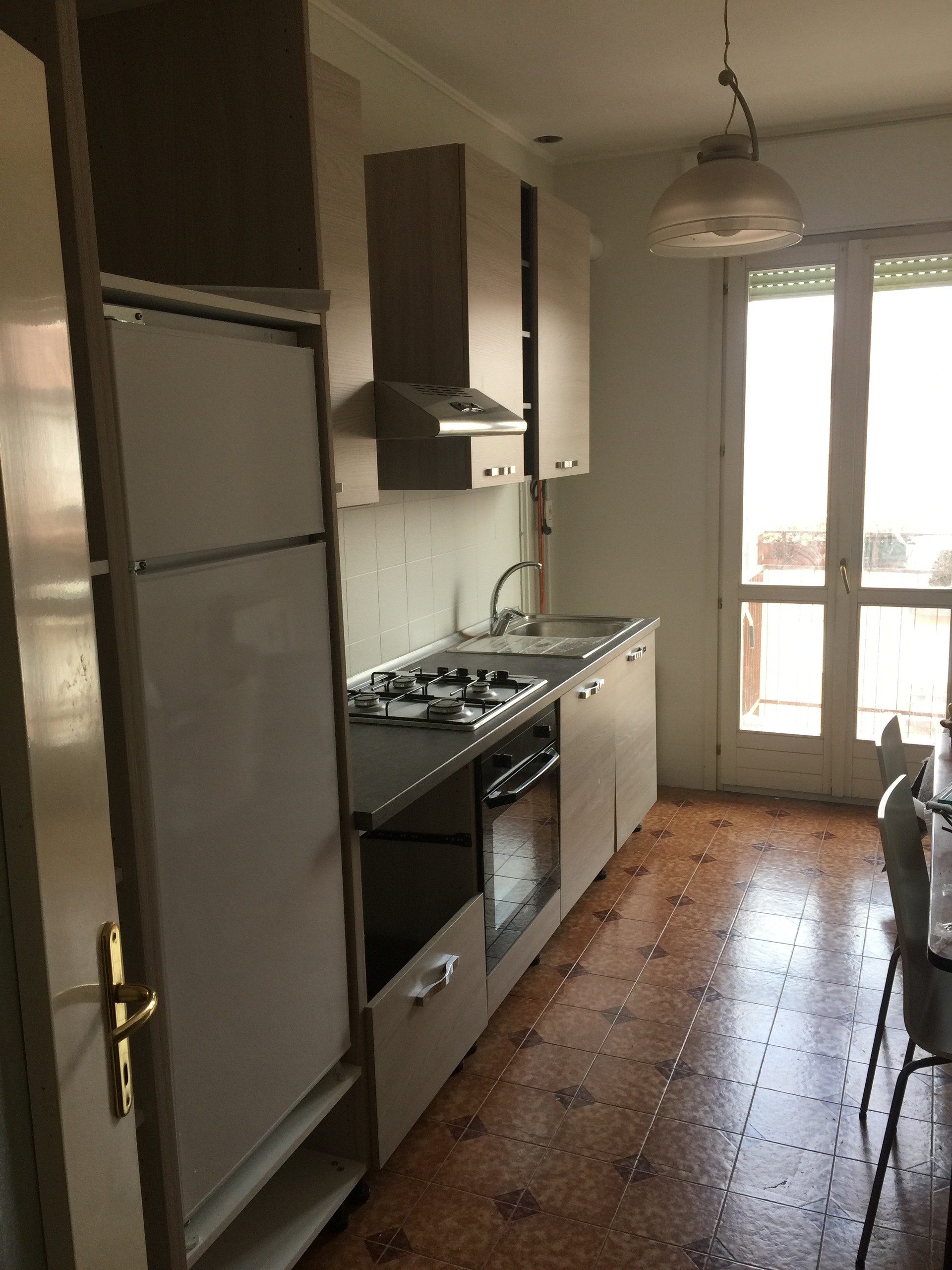 Single room with private bathroom in a large and bright flat in Padova