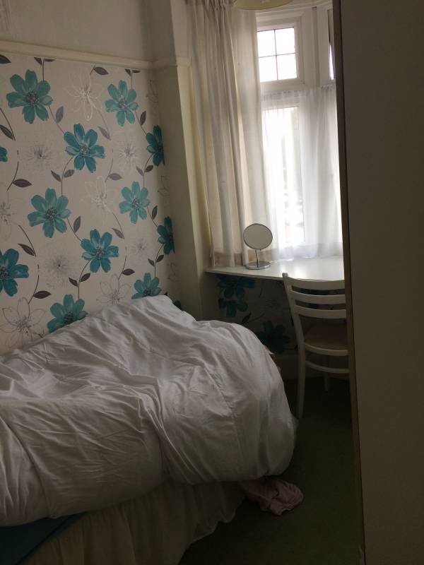 Small room for rent in Winton University dorm Bournemouth