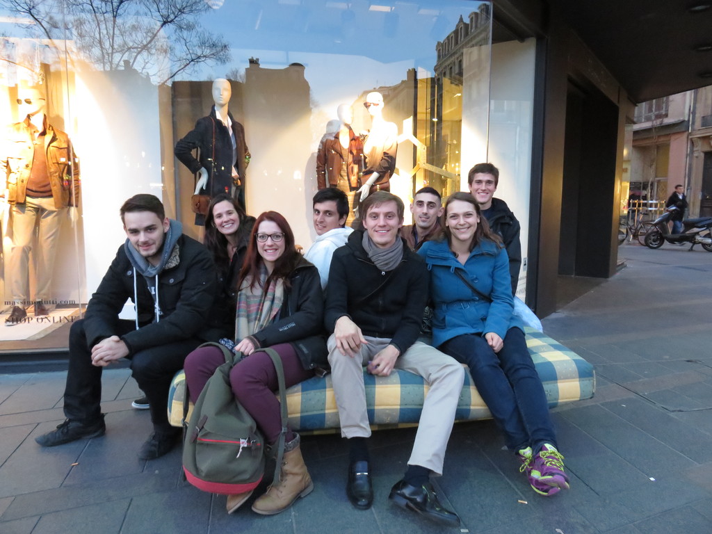 Sofa-Pause im Stadtzentrum