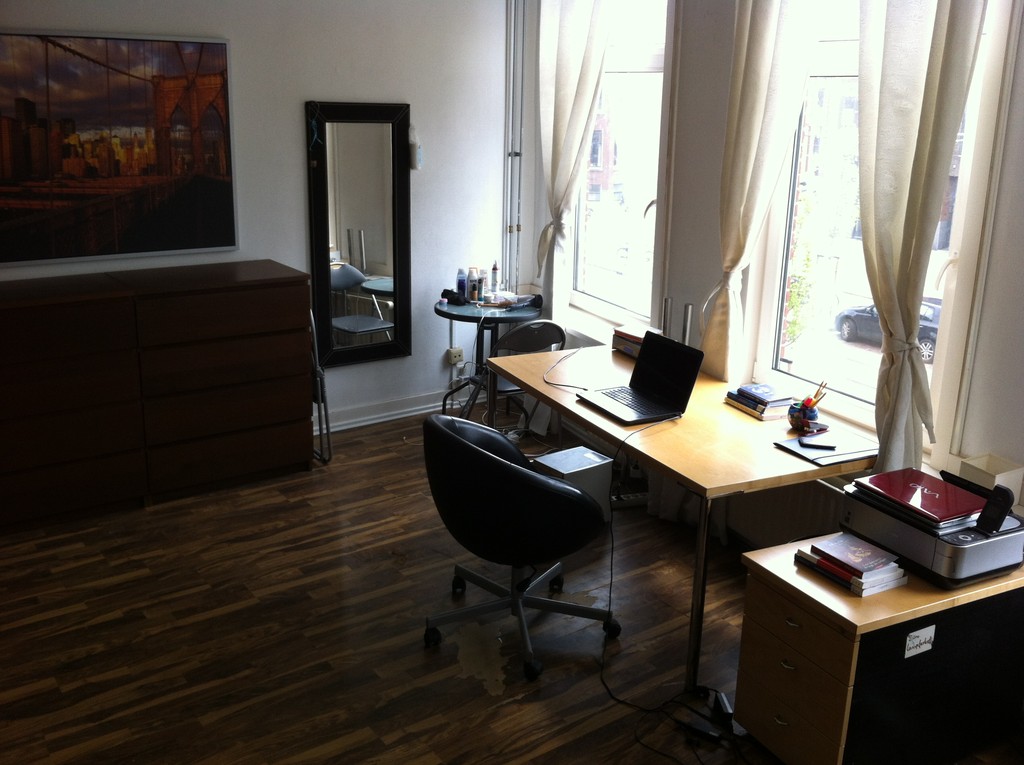 Cozy Room spacious and cozy room in rotterdam | room for rent rotterdam Cozy Room spacious and cozy room in rotterdam | room for rent rotterdam