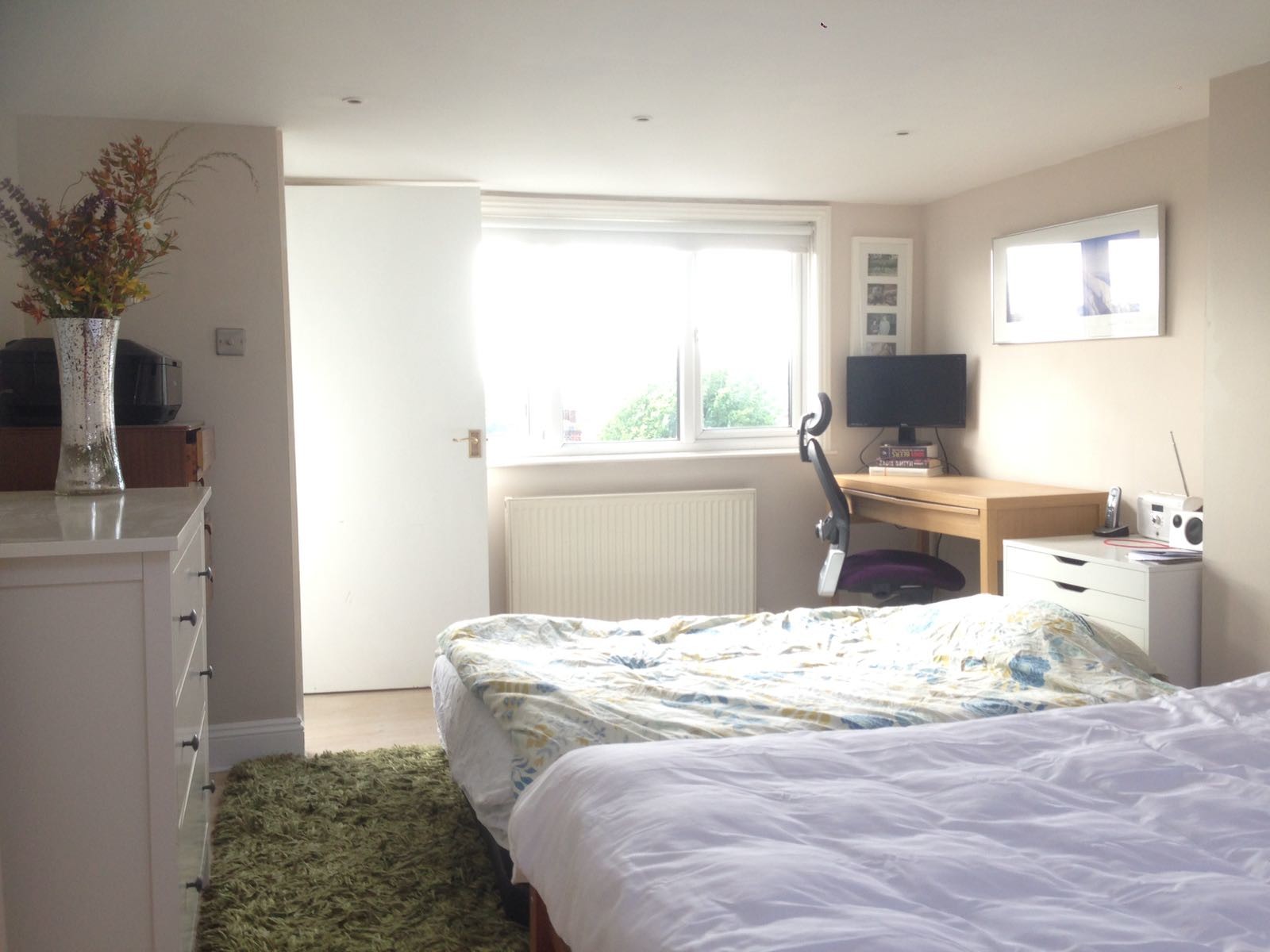 Spacious Double Room with Private Bathroom Fully Furnished in Host