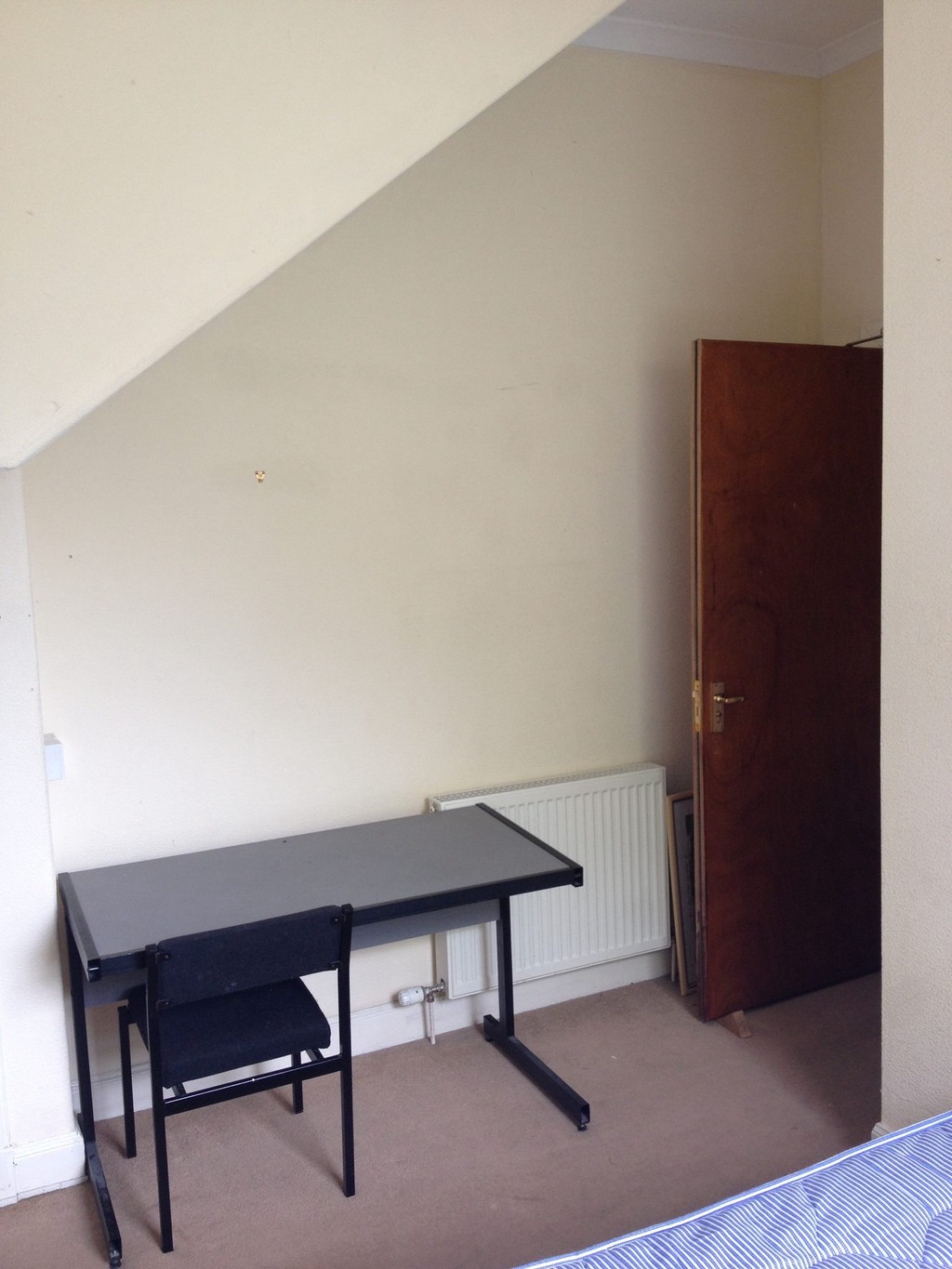 Spacious Room Available In Dundee