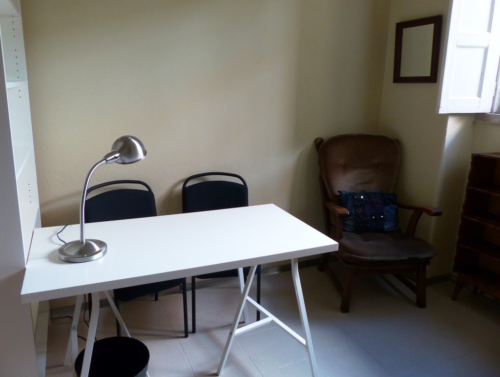 Spacious Studio Apartment in Lisbon Flat rent Lisbon